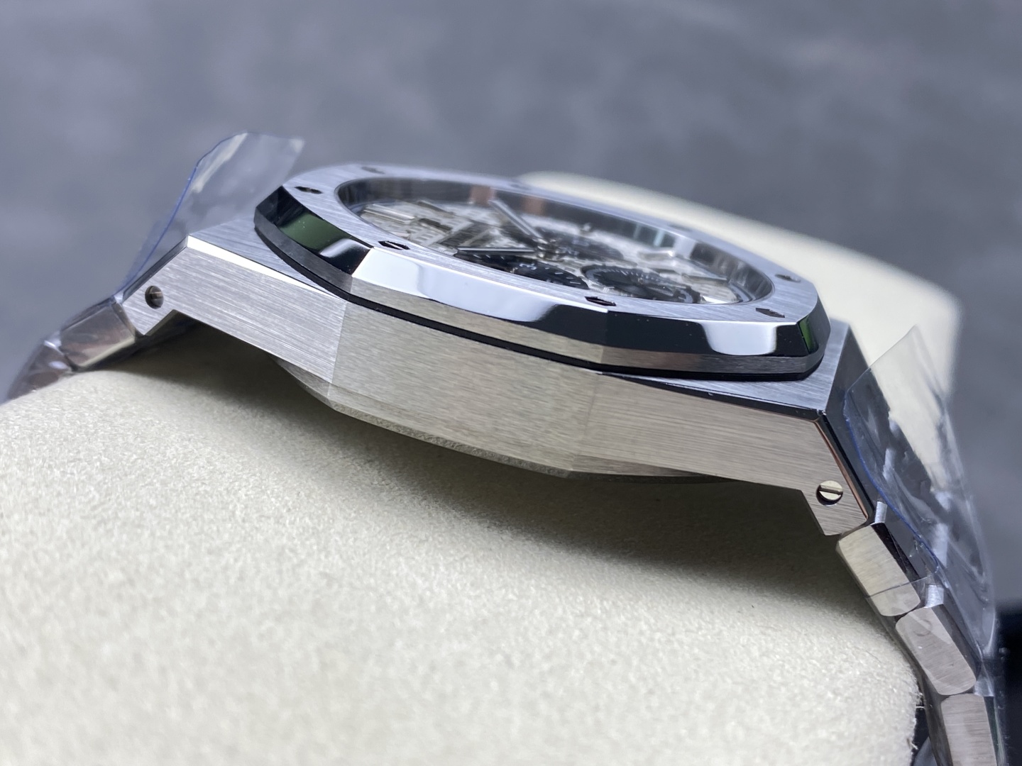 Đồng Hồ Audemars Piguet Royal Oak 226331ST Chế Tác Xưởng APW+ New 2025 41mm (8) Đồng Hồ Audemars Piguet Royal Oak 226331ST Chế Tác Xưởng APW+ New 2025 41mm (3)