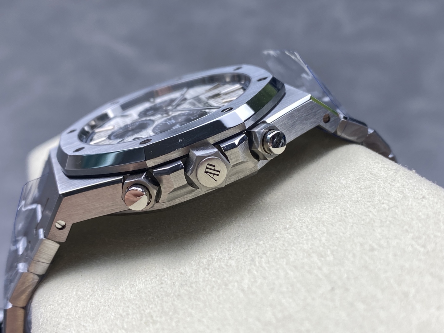 Đồng Hồ Audemars Piguet Royal Oak 226331ST Chế Tác Xưởng APW+ New 2025 41mm (9) Đồng Hồ Audemars Piguet Royal Oak 226331ST Chế Tác Xưởng APW+ New 2025 41mm (3)