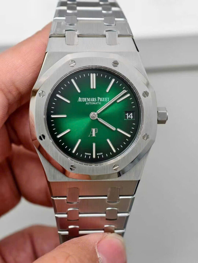 Đồng Hồ Audemars Piguet Royal Oak 16202PT Jumbo Mặt Xanh Lá Cây Replica 11 39mm (1)