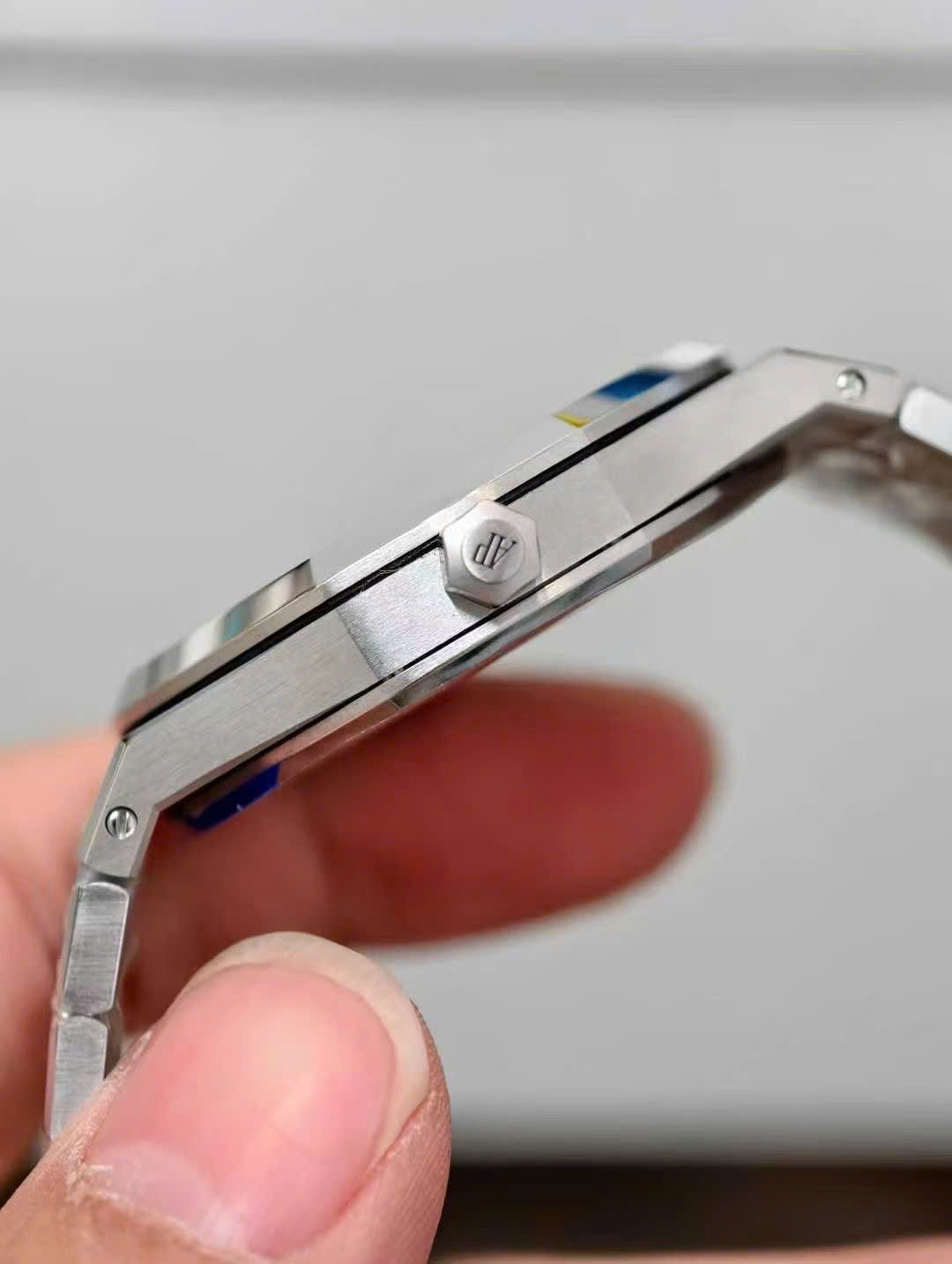 Đồng Hồ Audemars Piguet Royal Oak 16202PT Jumbo Mặt Xanh Lá Cây Replica 11 39mm (7) Đồng Hồ Audemars Piguet Royal Oak 16202PT Jumbo Mặt Xanh Lá Cây Replica 11 39mm (1)