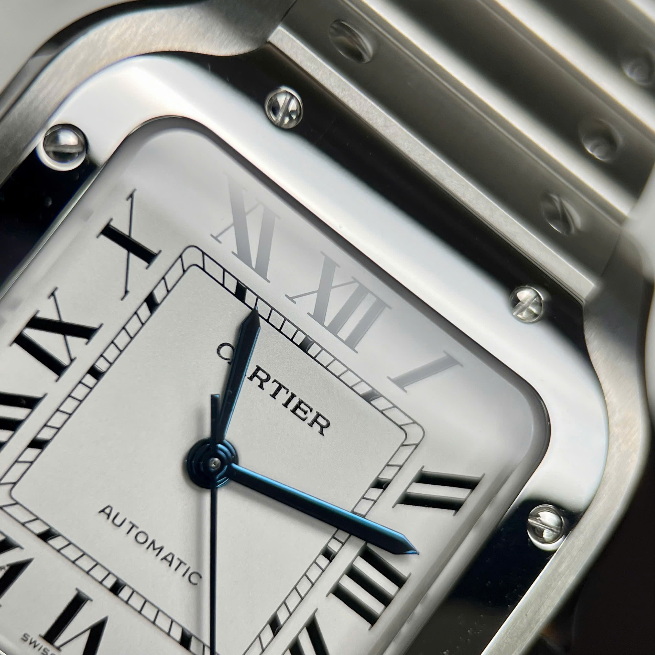 Đồng Hồ Cartier Santos de Cartier Replica Cao Cấp Mặt Trắng Xưởng BV (2) Đồng Hồ Cartier Santos de Cartier Replica Cao Cấp Mặt Trắng Xưởng BV (9)