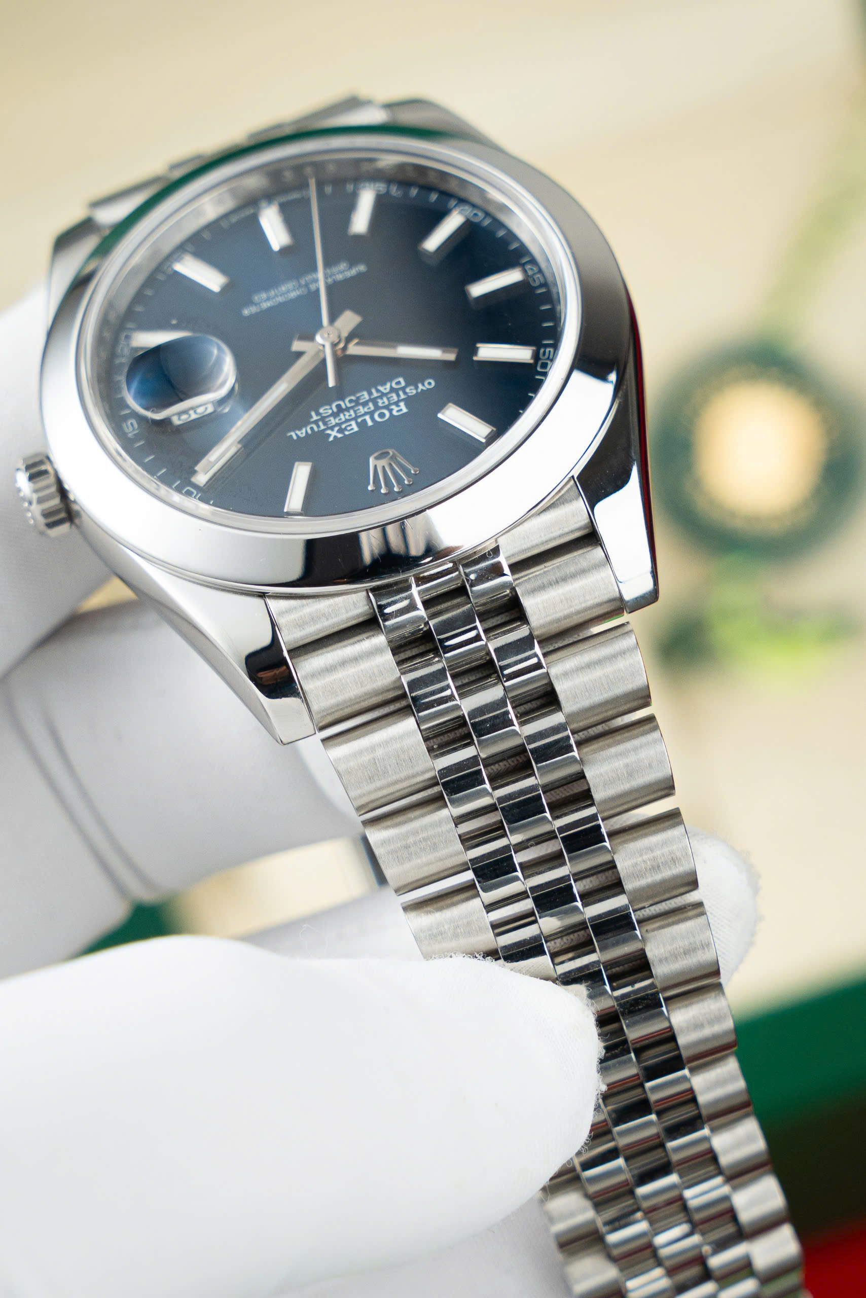 Đồng Hồ Rolex DateJust 126300 Rep 1 1 Mặt Xanh Niềng Trơn Xưởng VS 41mm (2) Đồng Hồ Rolex DateJust 126300 Rep 1 1 Mặt Xanh Niềng Trơn Xưởng VS 41mm (3)