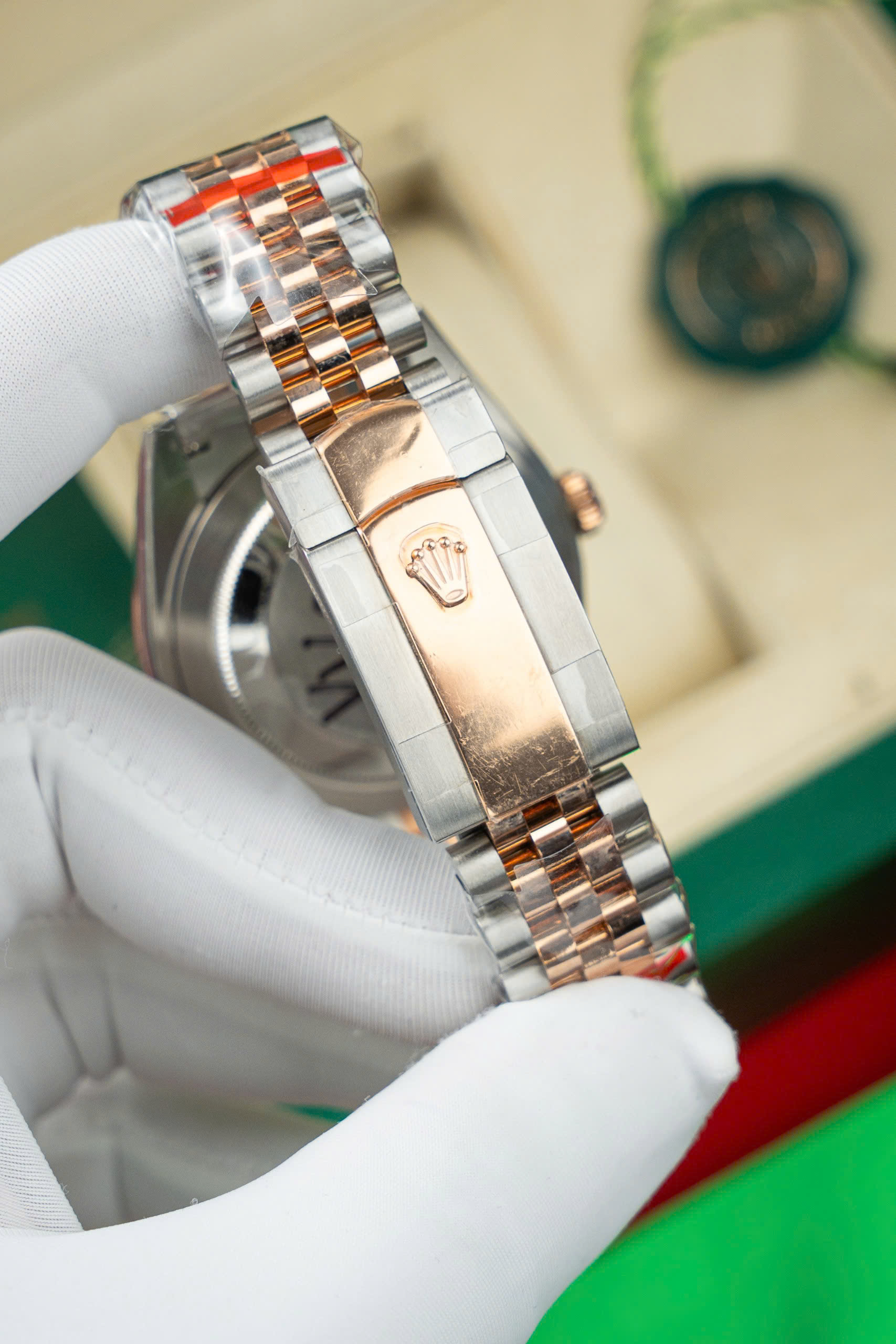 Đồng Hồ Rolex DateJust 126331 Bọc Vàng Thật Mặt Số Xám Xưởng GM V5 41mm (12) Đồng Hồ Rolex DateJust 126331 Bọc Vàng Thật Mặt Số Xám Xưởng GM V5 41mm (13)