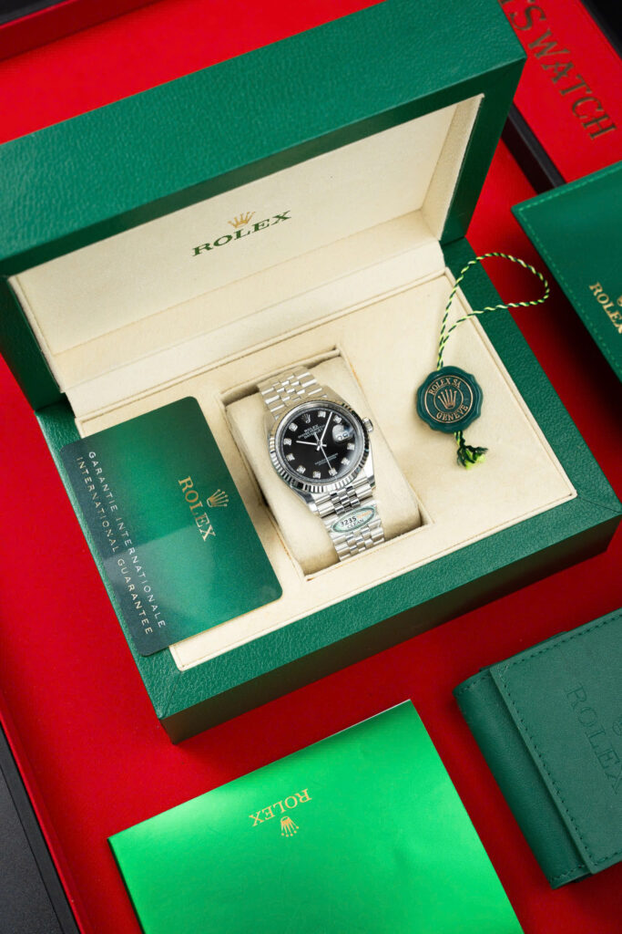 Đồng Hồ Rolex DateJust 126334 Mặt Đen Đính Đá Nhà Máy Clean Rep 1 1 41mm (3)