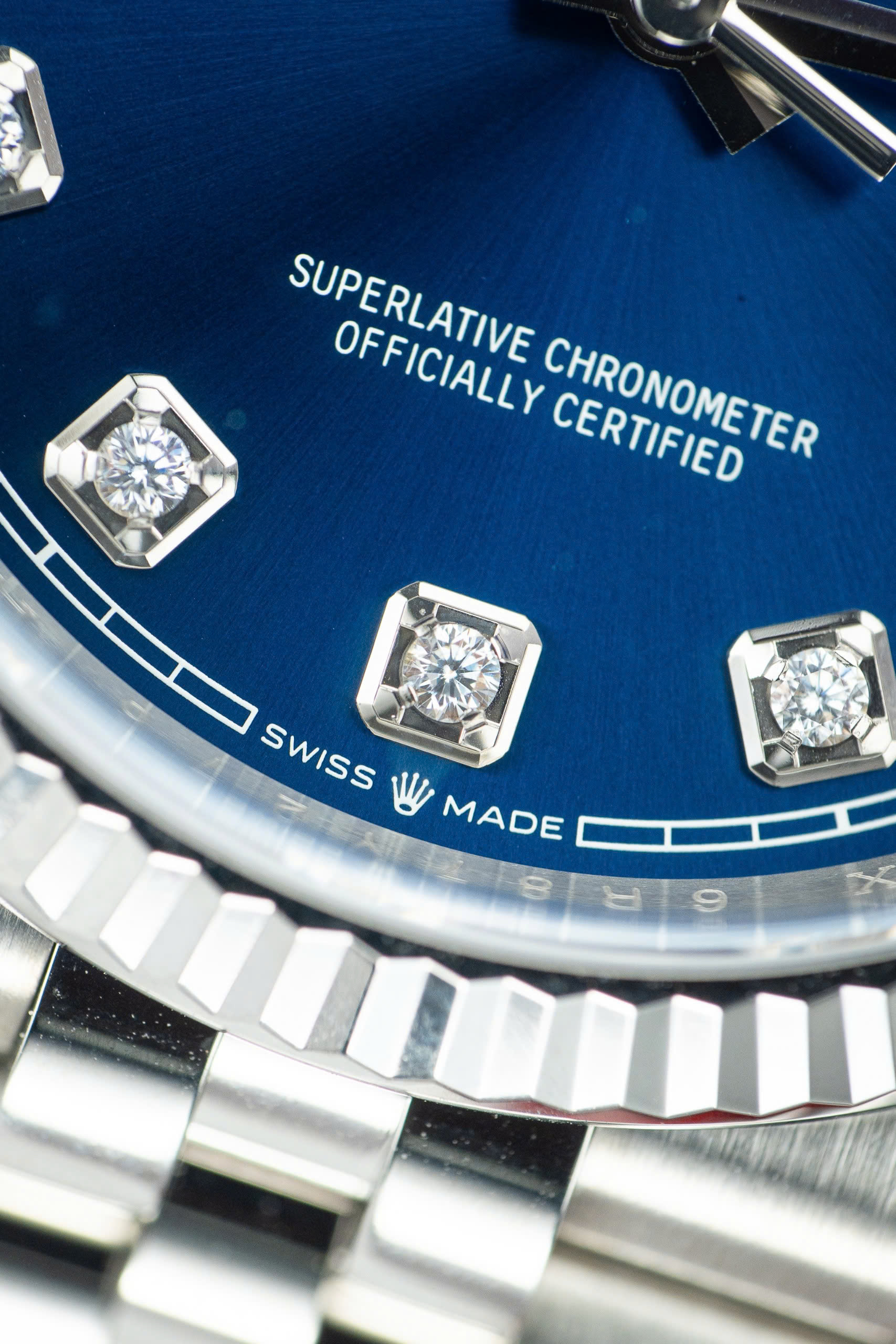 Đồng Hồ Rolex DateJust 126334 Mặt Xanh Đính Đá Nhà Máy Clean Rep 1 1 41mm (11) Đồng Hồ Rolex DateJust 126334 Mặt Xanh Đính Đá Nhà Máy Clean Rep 1 1 41mm (7)