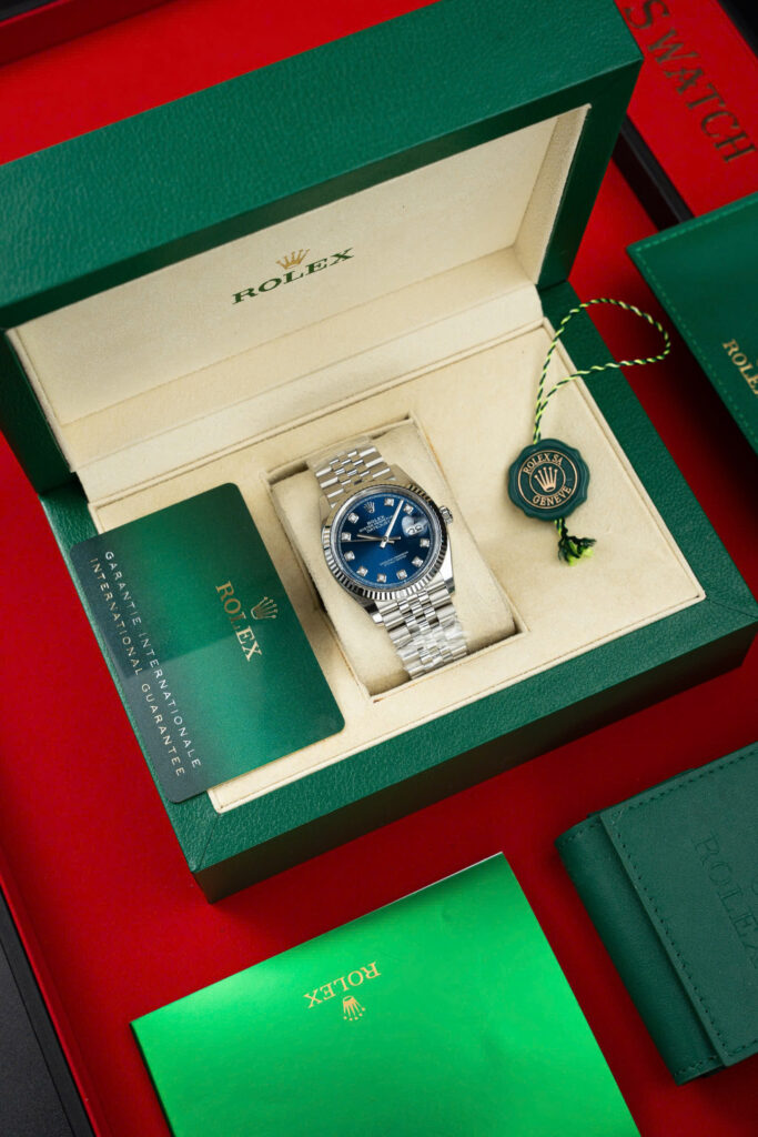 Đồng Hồ Rolex DateJust 126334 Mặt Xanh Đính Đá Nhà Máy Clean Rep 1 1 41mm (7)