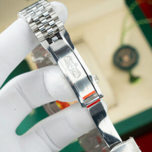 Đồng Hồ Rolex DateJust 126334 Mặt Xanh Đính Đá Nhà Máy Clean Rep 1 1 41mm (7)