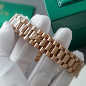 Đồng Hồ Rolex Day-Date 128345RBR Chế Tác Bọc Vàng 18K Mặt Khảm Trai Đính Moissanite 36mm (5)