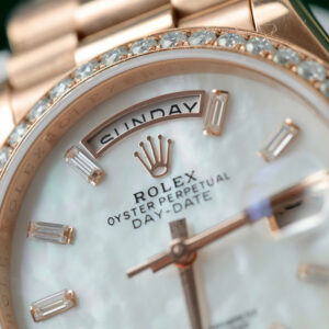 Đồng Hồ Rolex Day-Date 128345RBR Chế Tác Bọc Vàng 18K Mặt Khảm Trai Đính Moissanite 36mm (5)