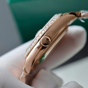 Đồng Hồ Rolex Day-Date 128345RBR Chế Tác Bọc Vàng 18K Mặt Khảm Trai Đính Moissanite 36mm (5)