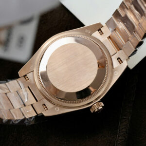 Đồng Hồ Rolex Day-Date Nữ Bọc Vàng Đính Đá Ruby Đỏ & Moissanite Chế Tác 31mm (10)