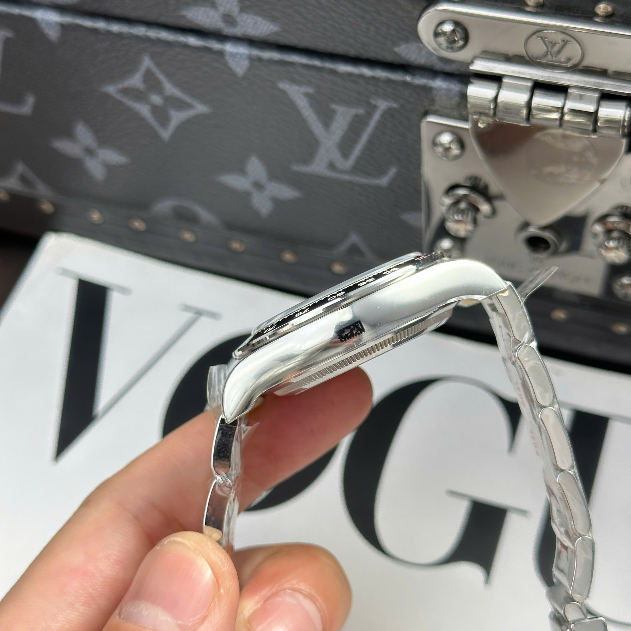 Đồng Hồ Rolex Daytona Le Mans 126529LN Replica Cao Cấp Nhất Nhà Máy QF 40mm (8) Đồng Hồ Rolex Daytona Le Mans 126529LN Replica Cao Cấp Nhất Nhà Máy QF 40mm (13)