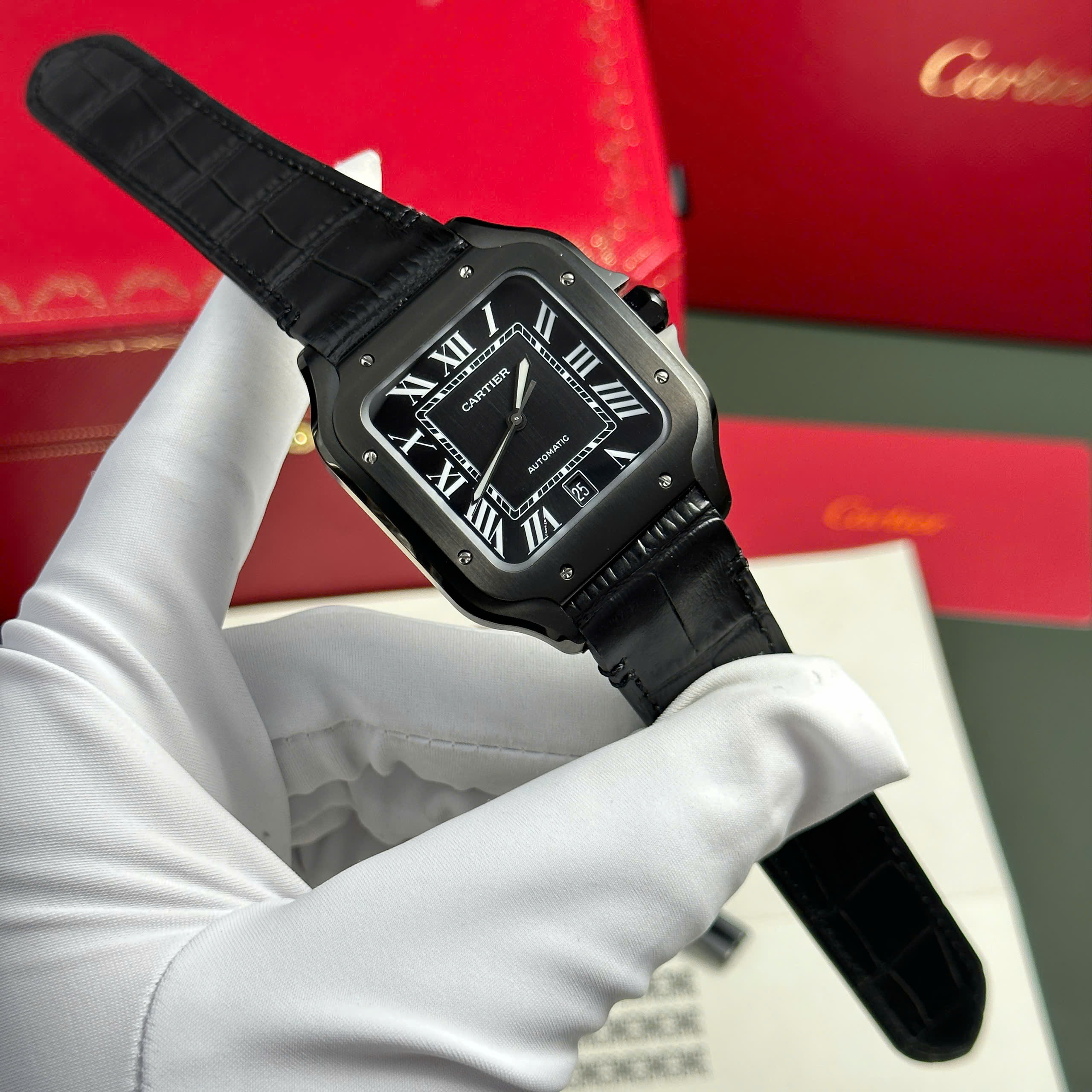 Đồng Hồ Cartier Black ADLC Replica Cao Cấp Dây Da Màu Đen Nhà Máy BV (4) Đồng Hồ Cartier Black ADLC Replica Cao Cấp Dây Da Màu Đen Nhà Máy BV (11)
