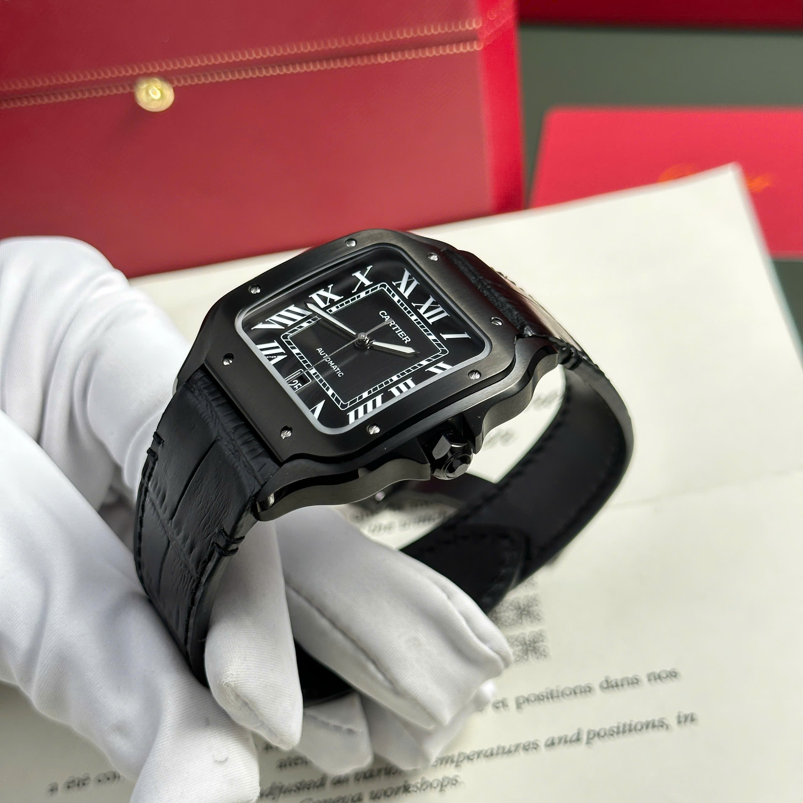 Đồng Hồ Cartier Black ADLC Replica Cao Cấp Dây Da Màu Đen Nhà Máy BV (8) Đồng Hồ Cartier Black ADLC Replica Cao Cấp Dây Da Màu Đen Nhà Máy BV (11)