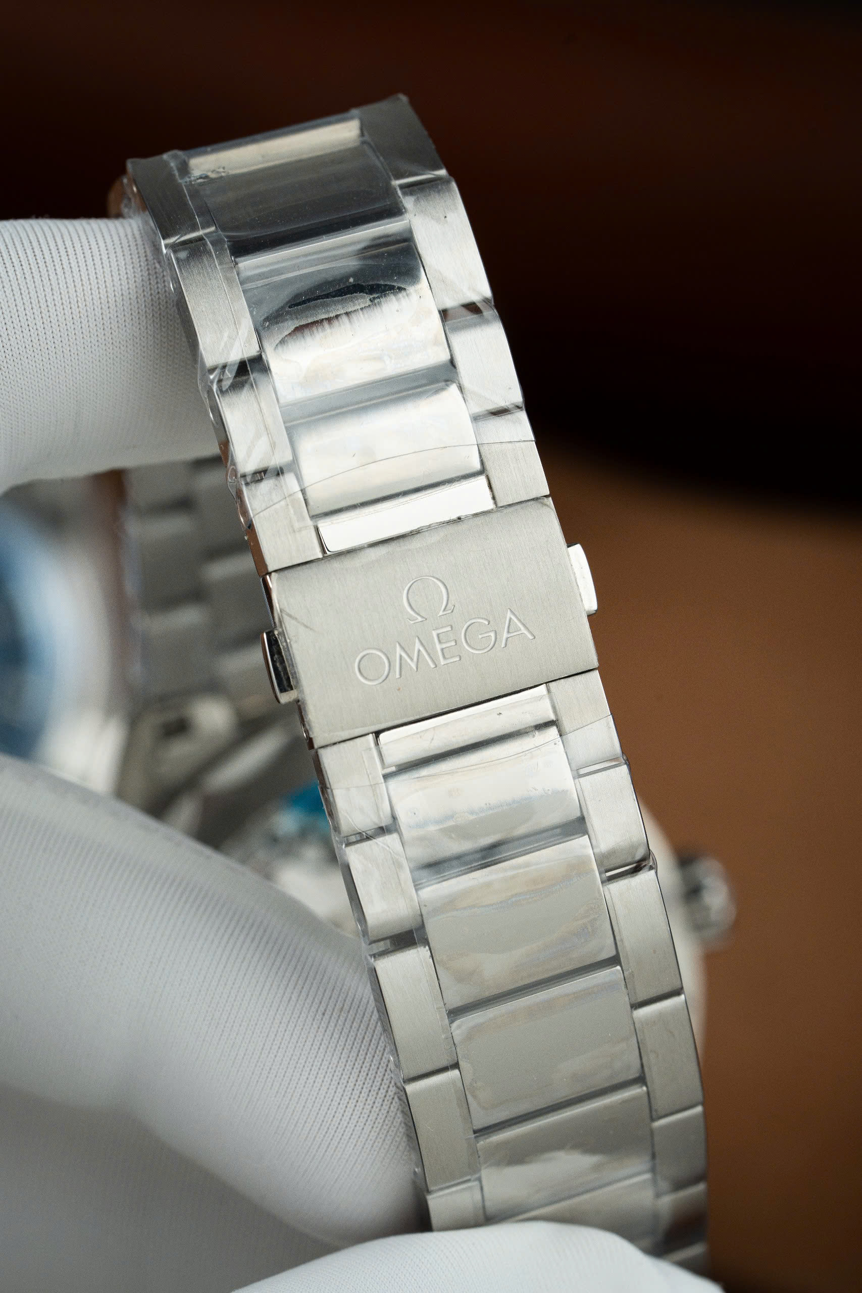 Đồng Hồ Chế Tác Omega Aqua Terra Worldtimer Mặt Xanh Nhà Máy N1 43mm (12) Đồng Hồ Chế Tác Omega Aqua Terra Worldtimer Mặt Xanh Nhà Máy N1 43mm (2)