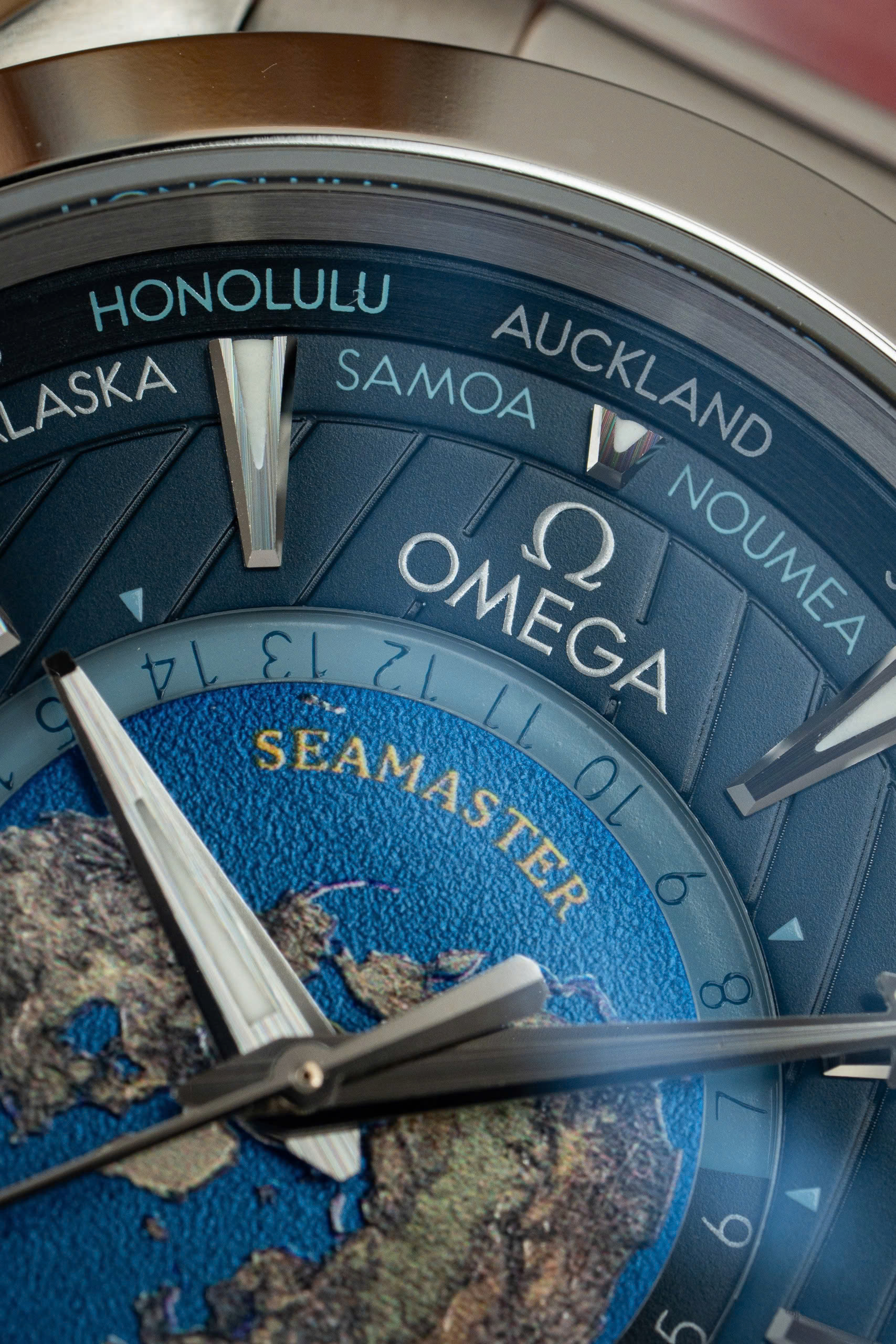 Đồng Hồ Chế Tác Omega Aqua Terra Worldtimer Mặt Xanh Nhà Máy N1 43mm (13) Đồng Hồ Chế Tác Omega Aqua Terra Worldtimer Mặt Xanh Nhà Máy N1 43mm (2)