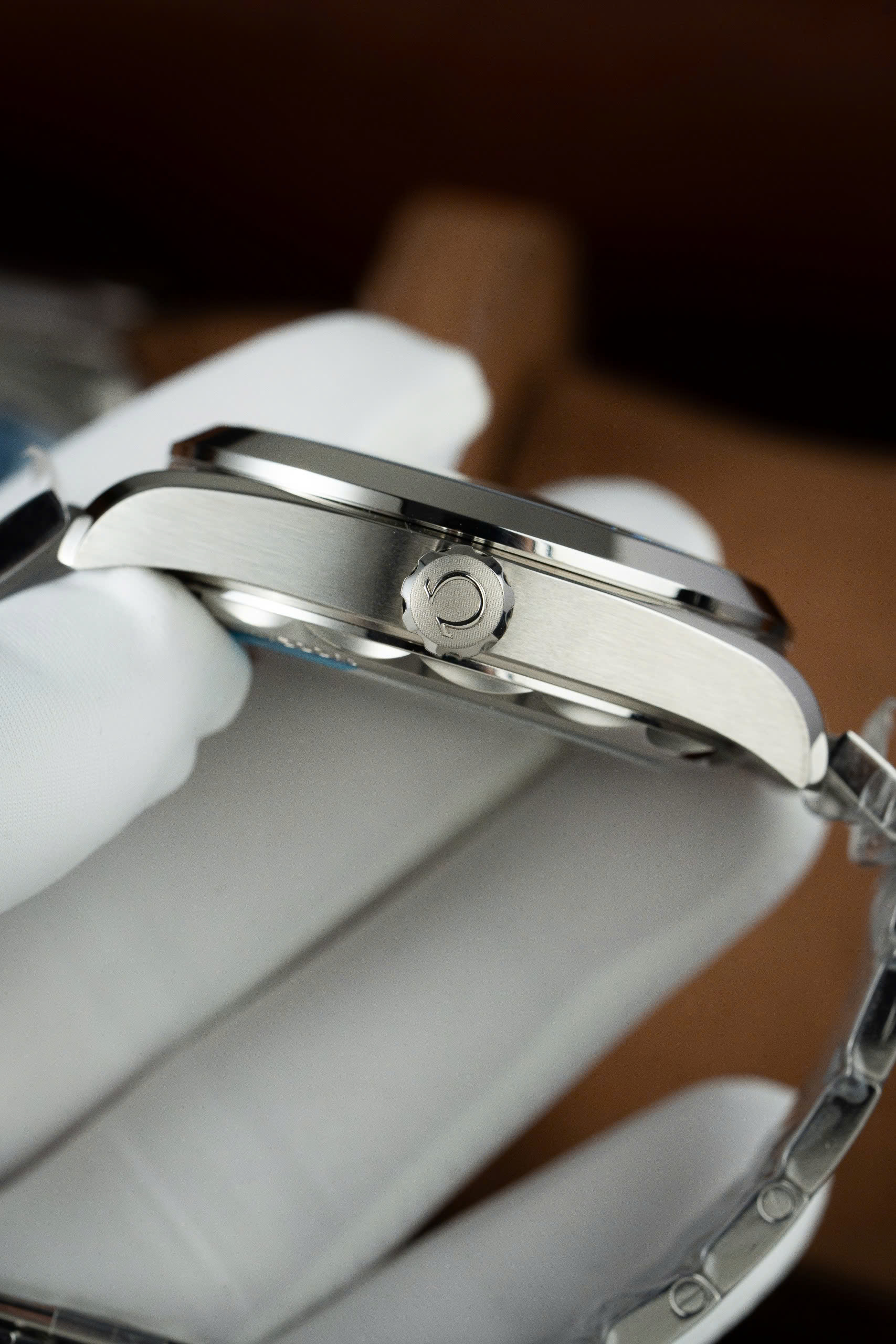 Đồng Hồ Chế Tác Omega Aqua Terra Worldtimer Mặt Xanh Nhà Máy N1 43mm (3) Đồng Hồ Chế Tác Omega Aqua Terra Worldtimer Mặt Xanh Nhà Máy N1 43mm (2)