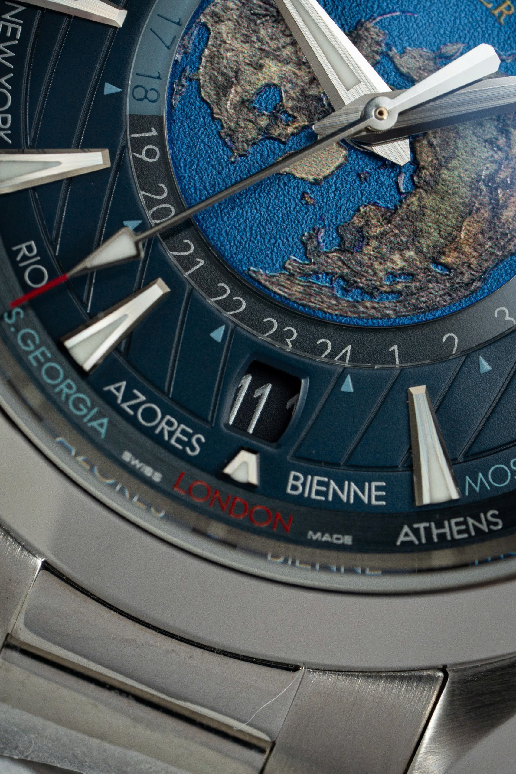 Đồng Hồ Chế Tác Omega Aqua Terra Worldtimer Mặt Xanh Nhà Máy N1 43mm (8) Đồng Hồ Chế Tác Omega Aqua Terra Worldtimer Mặt Xanh Nhà Máy N1 43mm (2)