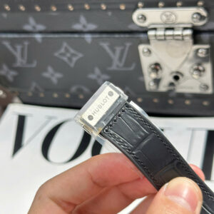 Đồng Hồ Hublot Classic Fusion Titanium Rep 1 1 Cao Cấp Mặt Số Đen Nhà Máy JJF 38mm (1)