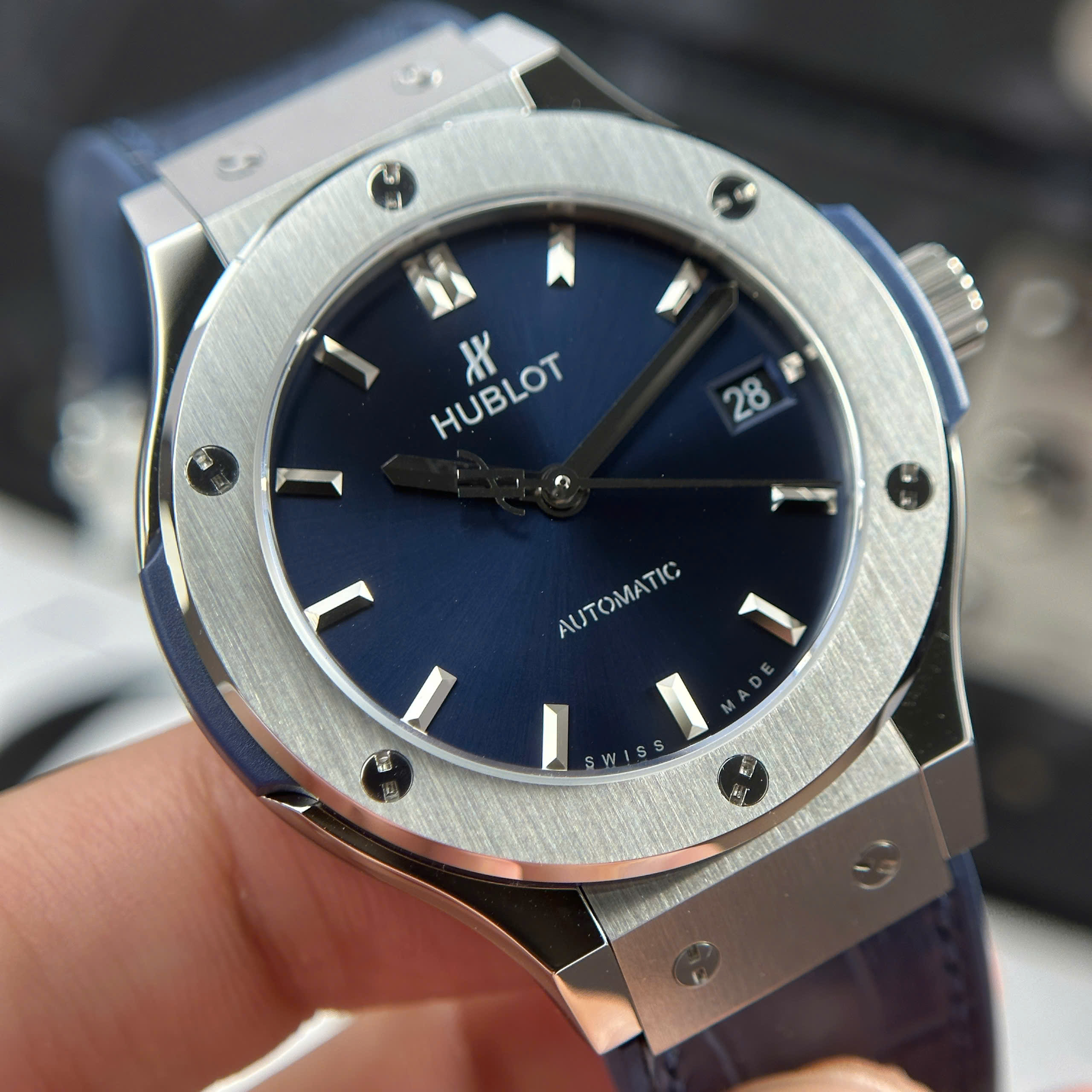 Đồng Hồ Hublot Classic Fusion Titanium Rep 1 1 Cao Cấp Mặt Số Xanh Nhà Máy JJF 38mm (1) Đồng Hồ Hublot Classic Fusion Titanium Rep 1 1 Cao Cấp Mặt Số Xanh Nhà Máy JJF 38mm (1)