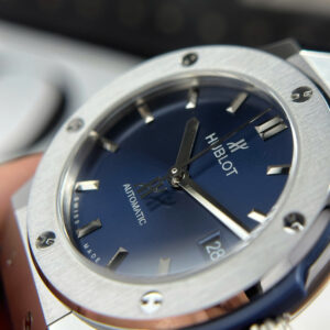 Đồng Hồ Hublot Classic Fusion Titanium Rep 1 1 Cao Cấp Mặt Số Xanh Nhà Máy JJF 38mm (1)