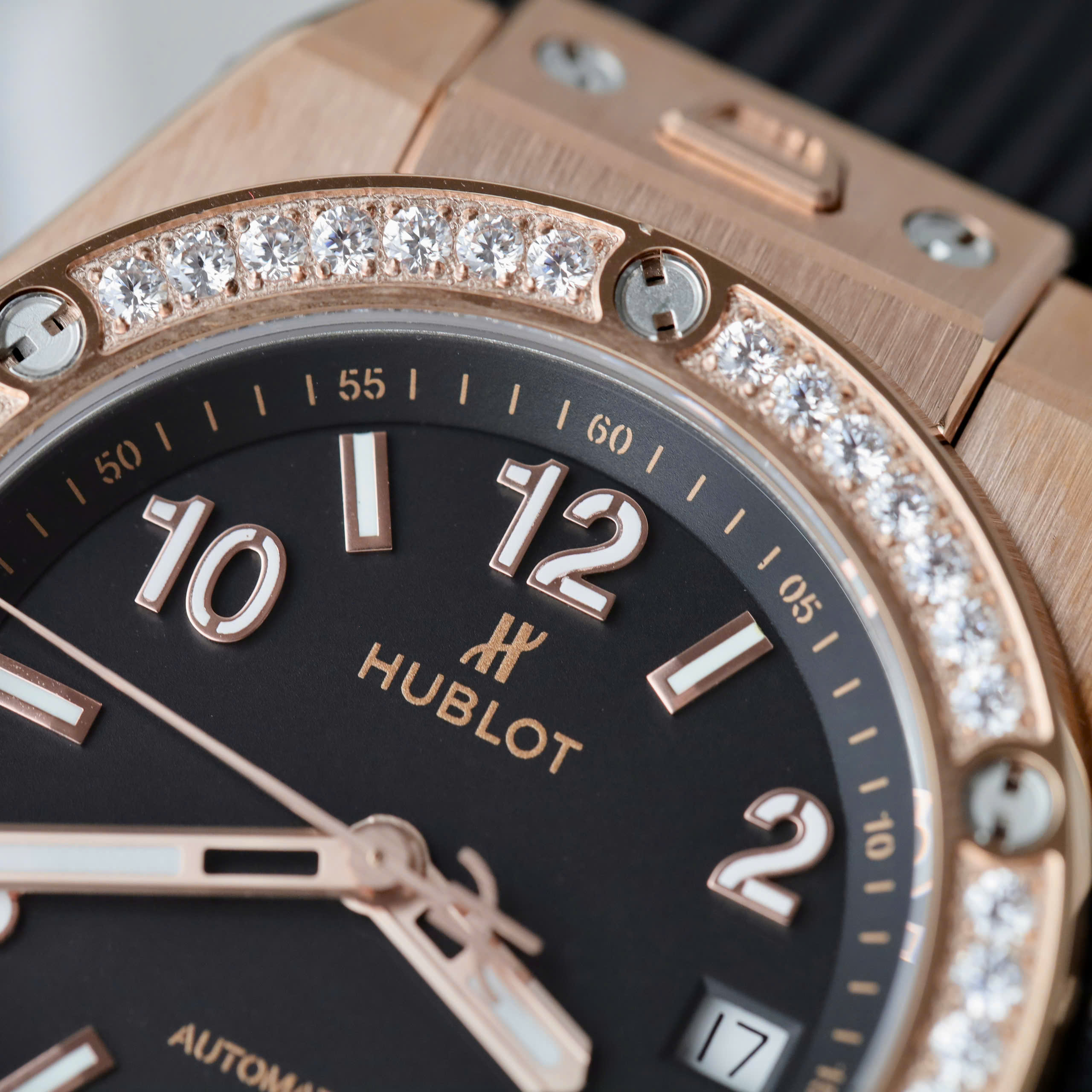 Đồng Hồ Hublot Rep 11 Big Bang One Click King Gold Đính Đá Baguette 39mm (6)