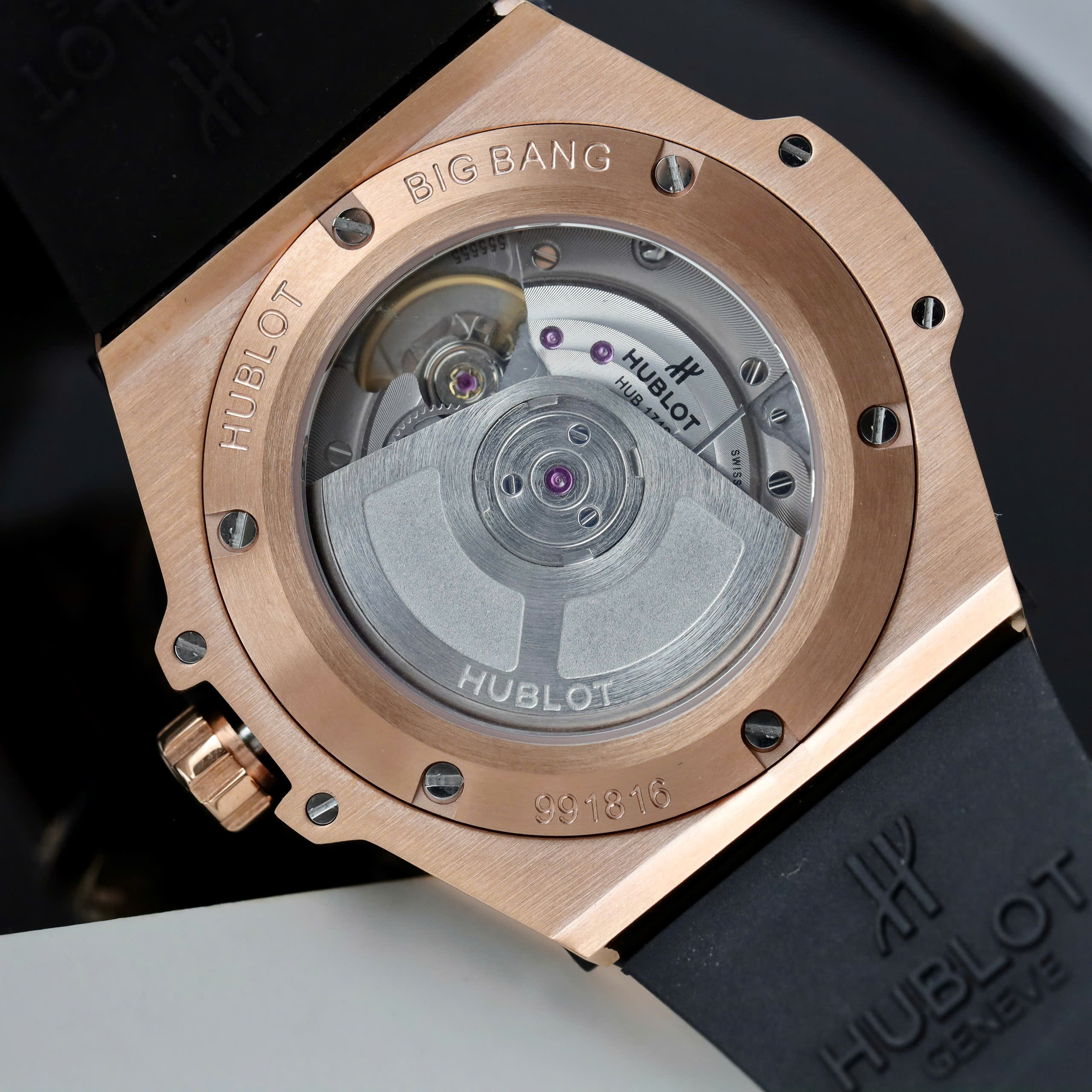 Đồng Hồ Hublot Rep 11 Big Bang One Click King Gold Đính Đá Baguette 39mm (9) Đồng Hồ Hublot Rep 11 Big Bang One Click King Gold Đính Đá Baguette 39mm (9)
