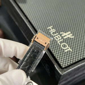 Đồng Hồ Nữ Hublot Chế Tác Đính Kim Cương Moissanite Classic Fusion King Gold 33mm (2)