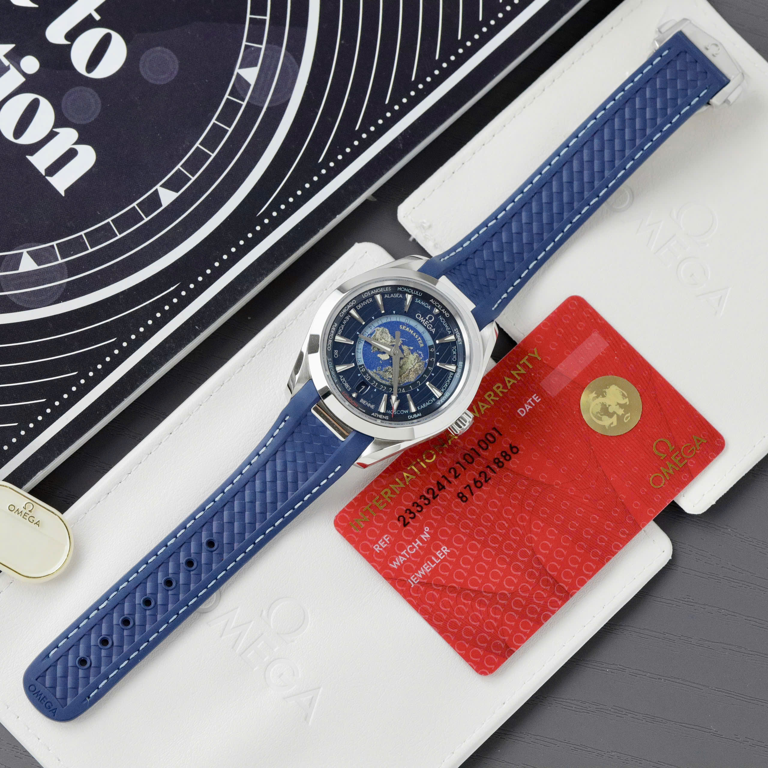 Đồng Hồ Omega Replica Aqua Terra World Timer Dây Cao Su Màu Xanh Nhà Máy VS 41mm (7) Đồng Hồ Omega Replica Aqua Terra World Timer Dây Cao Su Màu Xanh Nhà Máy VS 41mm (9)