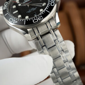 Đồng Hồ Omega Seamaster Diver 300M Rep 1 1 Mặt Số Đen Nhà Máy VS Nam 42mm (2)