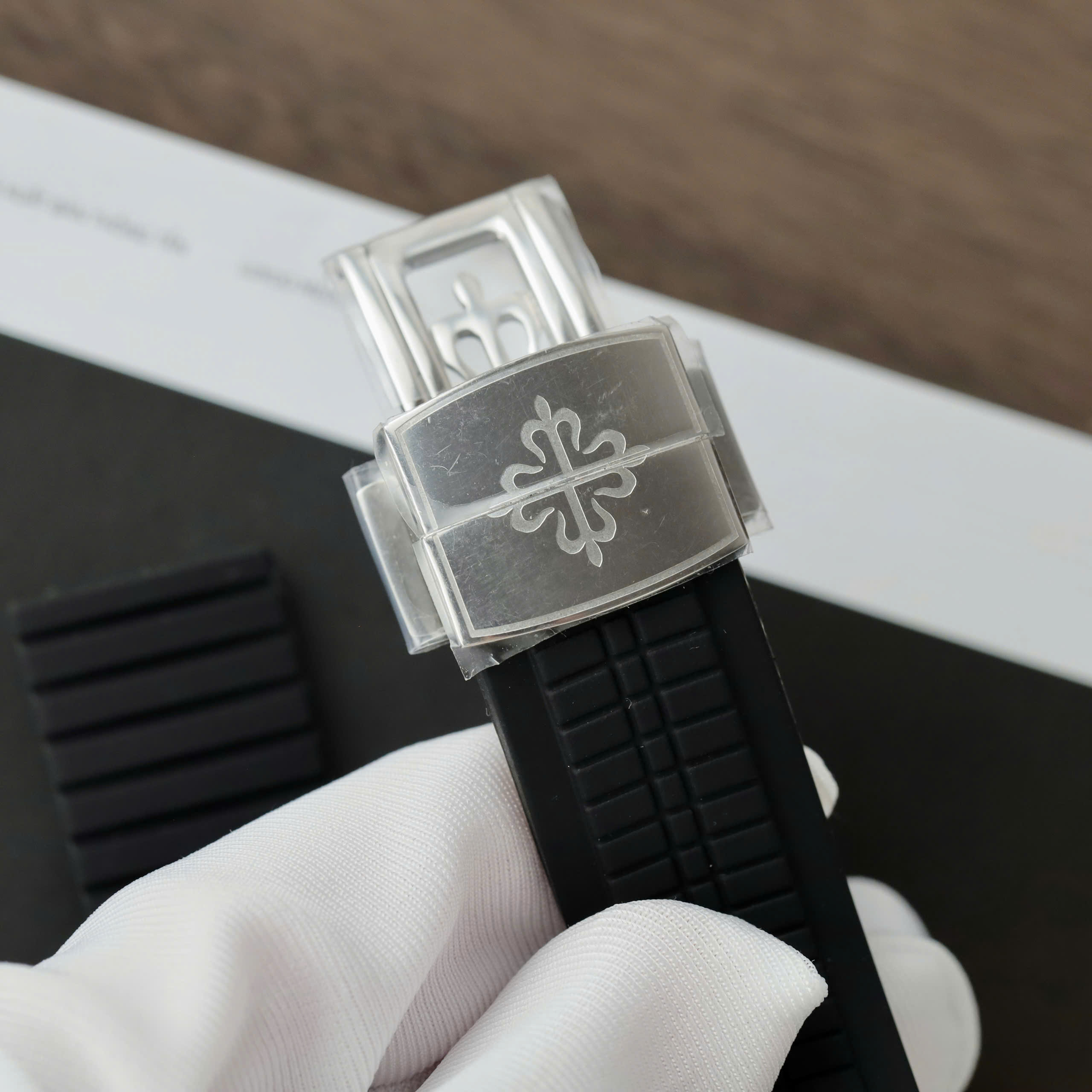 Đồng Hồ Patek Philippe Chế Tác Aquanaut 5261G Automatic Máy Cơ Thuỵ Sỹ Mặt Xám 40mm (7)