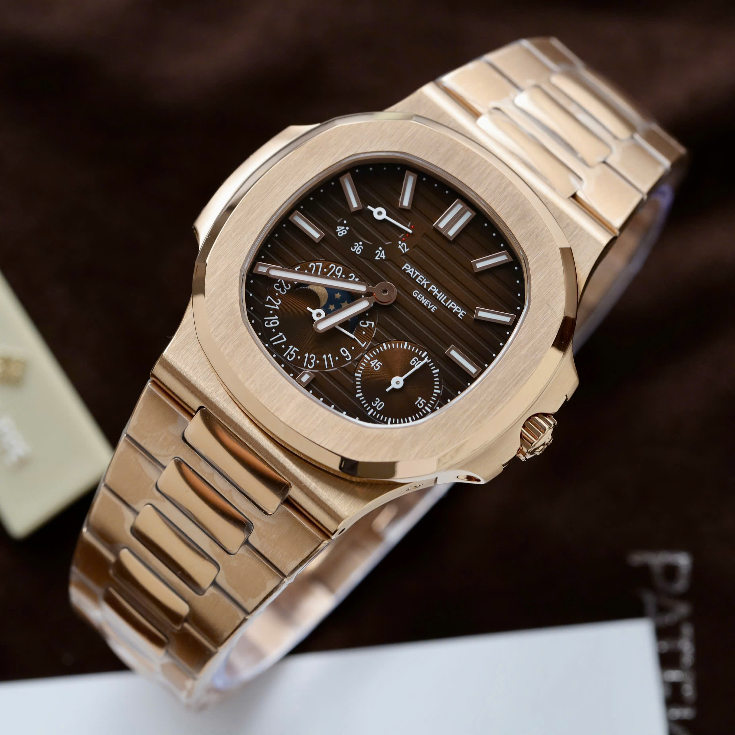 Đồng Hồ Patek Philippe Rep 11 Nautilus 5712 Mặt Chocolate Xưởng PPF V3 40mm (5)