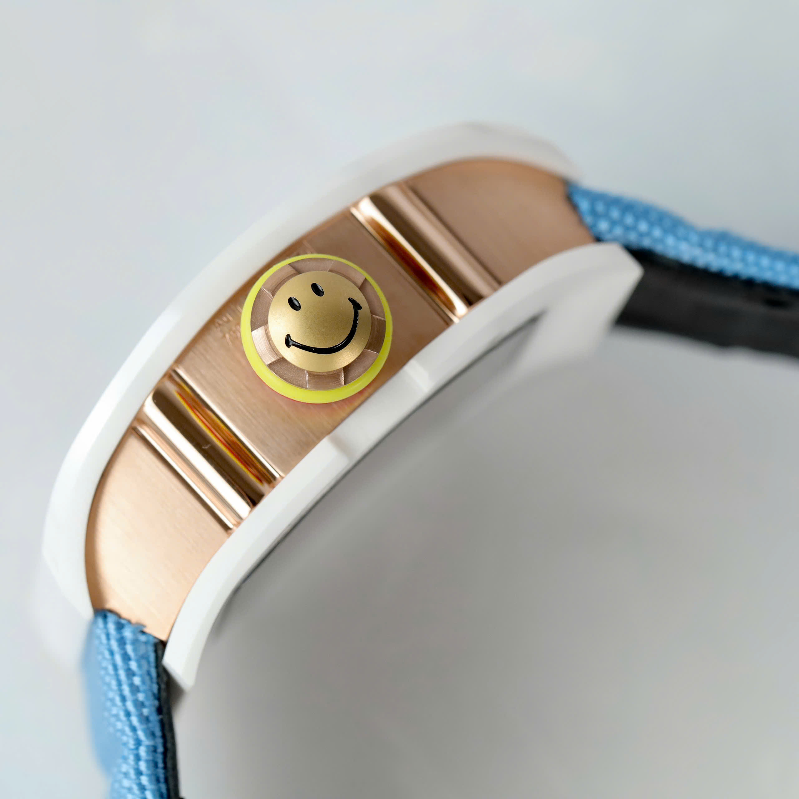 Đồng Hồ Richard Mille RM88 Smiley Mặt Chú Hề Fake Cao Cấp Màu Xanh 40mm (5) Đồng Hồ Richard Mille RM88 Smiley Mặt Chú Hề Fake Cao Cấp Màu Xanh 40mm (1)