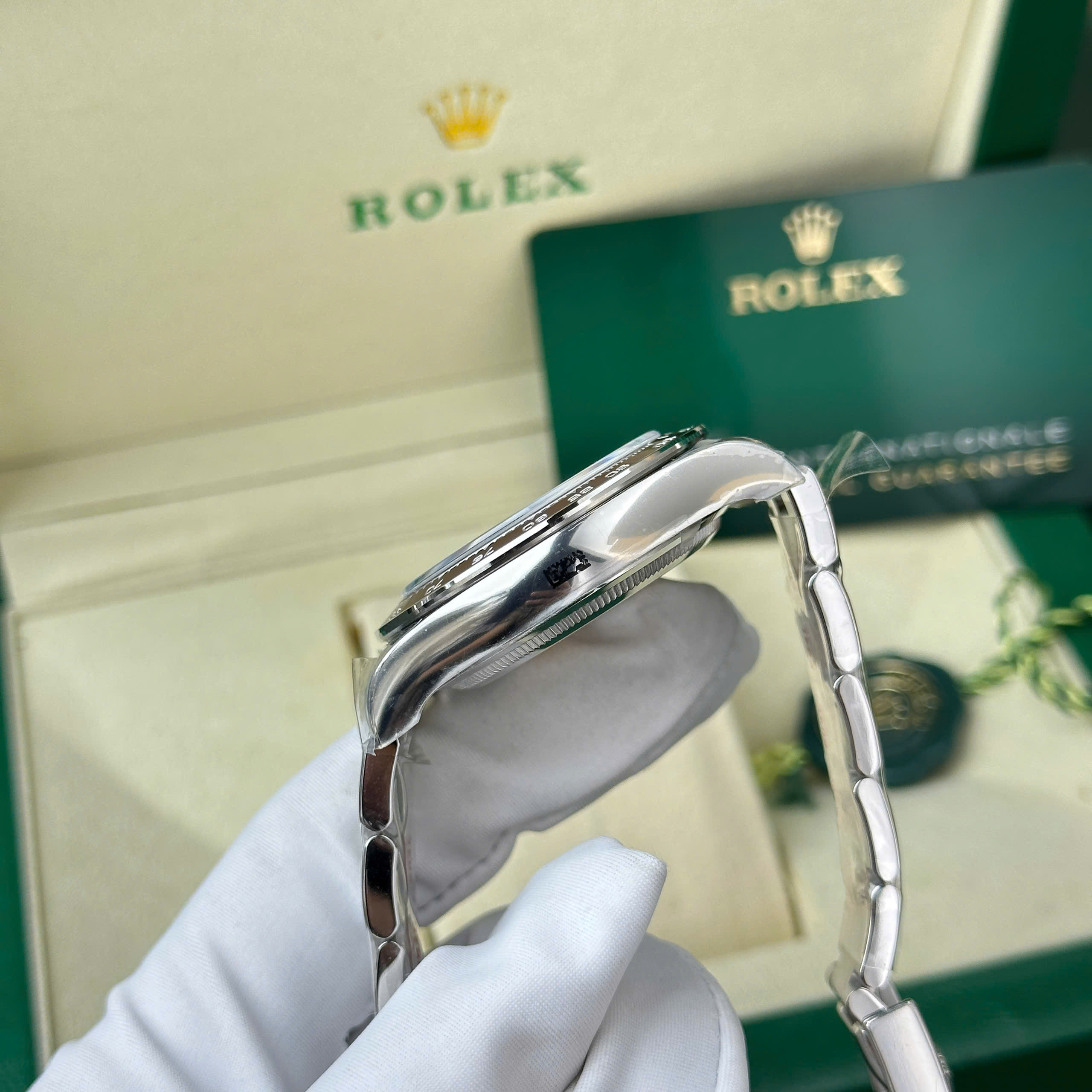 Đồng Hồ Rolex 1 1 Daytona 126506LN Mặt Xanh Băng Cọc Dạ Quang Nhà Máy Clean 40mm (7) Đồng Hồ Rolex 1 1 Daytona 126506LN Mặt Xanh Băng Cọc Dạ Quang Nhà Máy Clean 40mm (1)