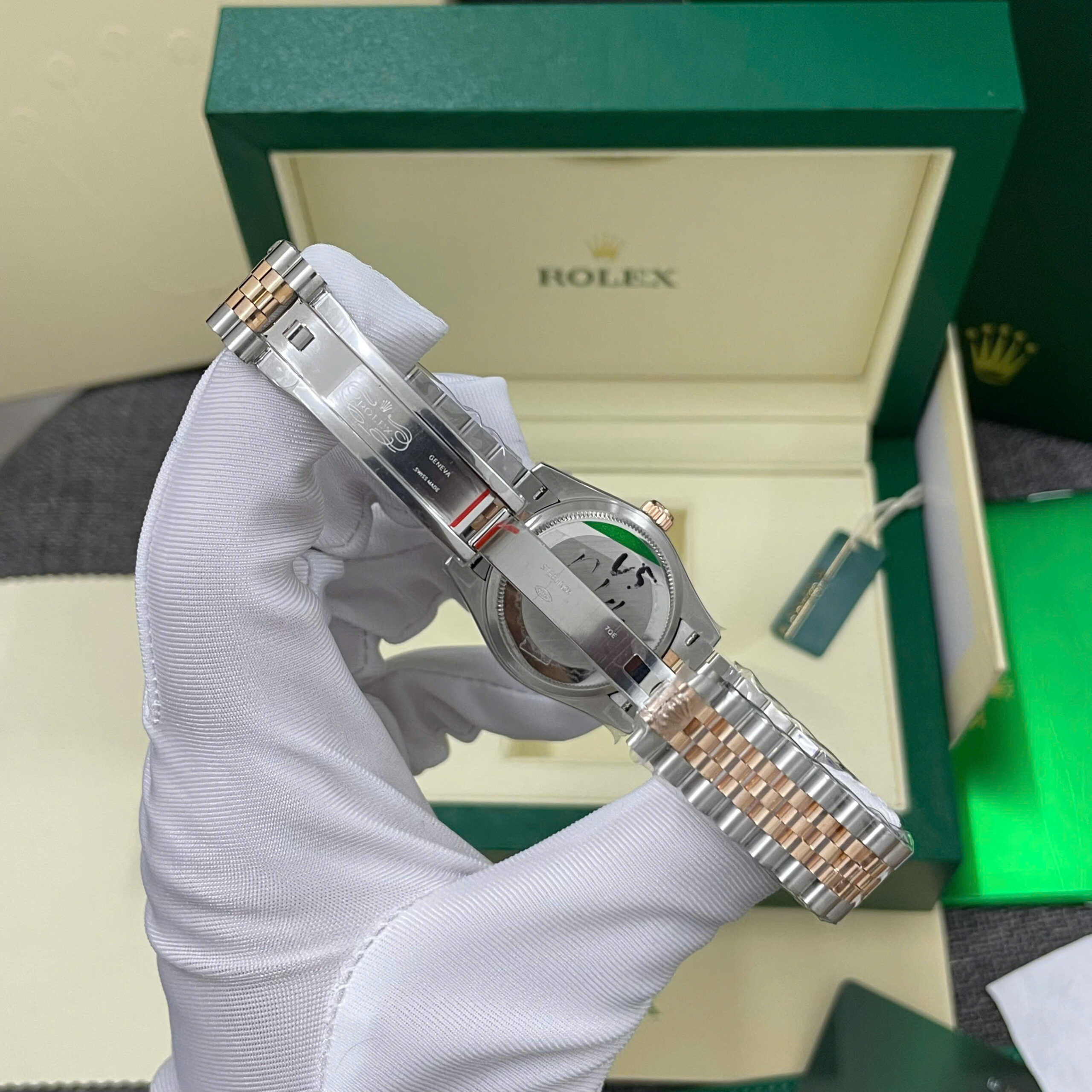 Đồng Hồ Rolex Chế Tác DateJust 278271 Bọc Vàng Mặt Số Chocolate Cọc La Mã Xưởng GM 31mm (1) Đồng Hồ Rolex Chế Tác DateJust 278271 Bọc Vàng Mặt Số Chocolate Cọc La Mã Xưởng GM 31mm (5)