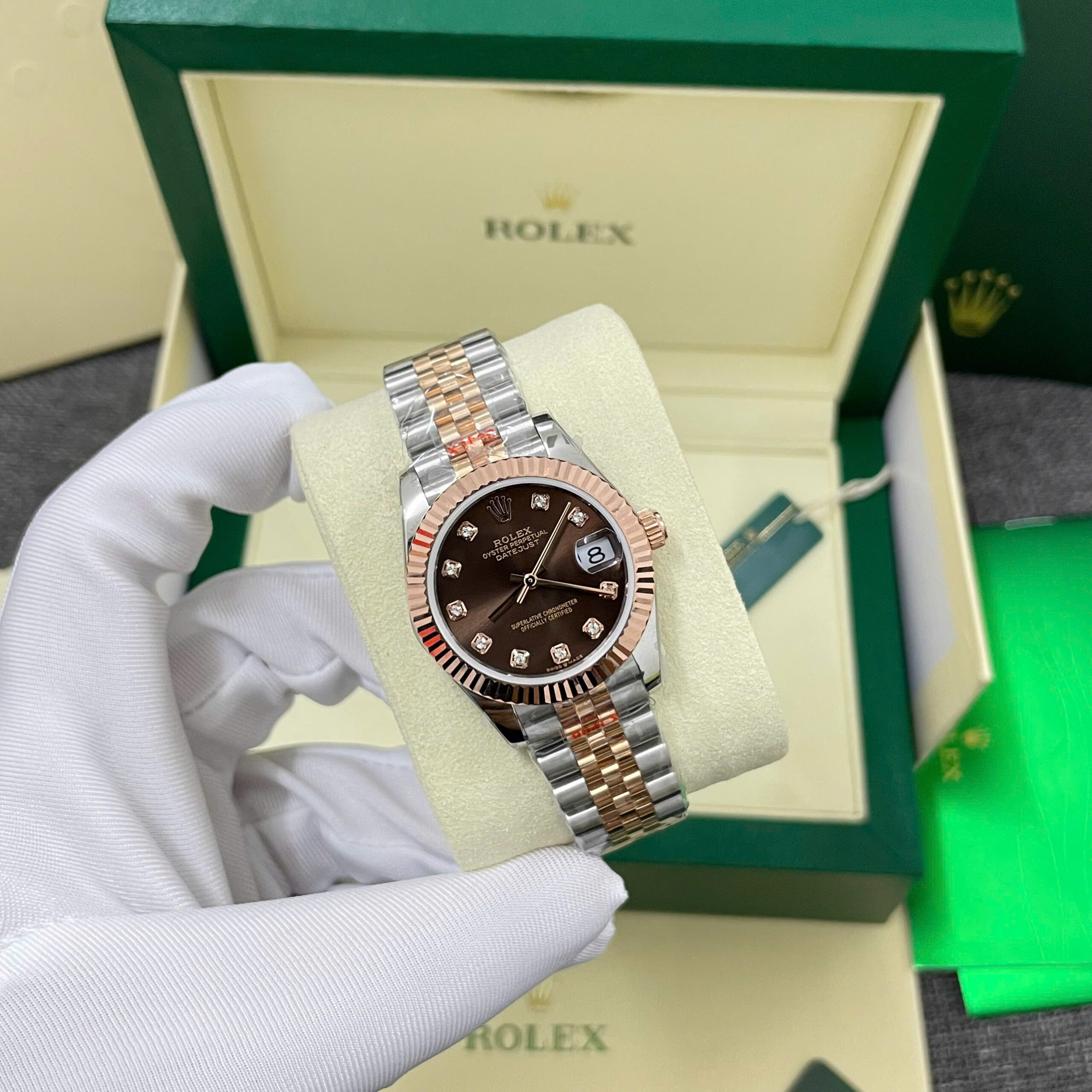 Đồng Hồ Rolex Chế Tác DateJust 278271 Bọc Vàng Thật Mặt Số Chocolate Cọc Số Đá Xưởng GM 31mm (11) Đồng Hồ Rolex Chế Tác DateJust 278271 Bọc Vàng Thật Mặt Số Chocolate Cọc Số Đá Xưởng GM 31mm (12)