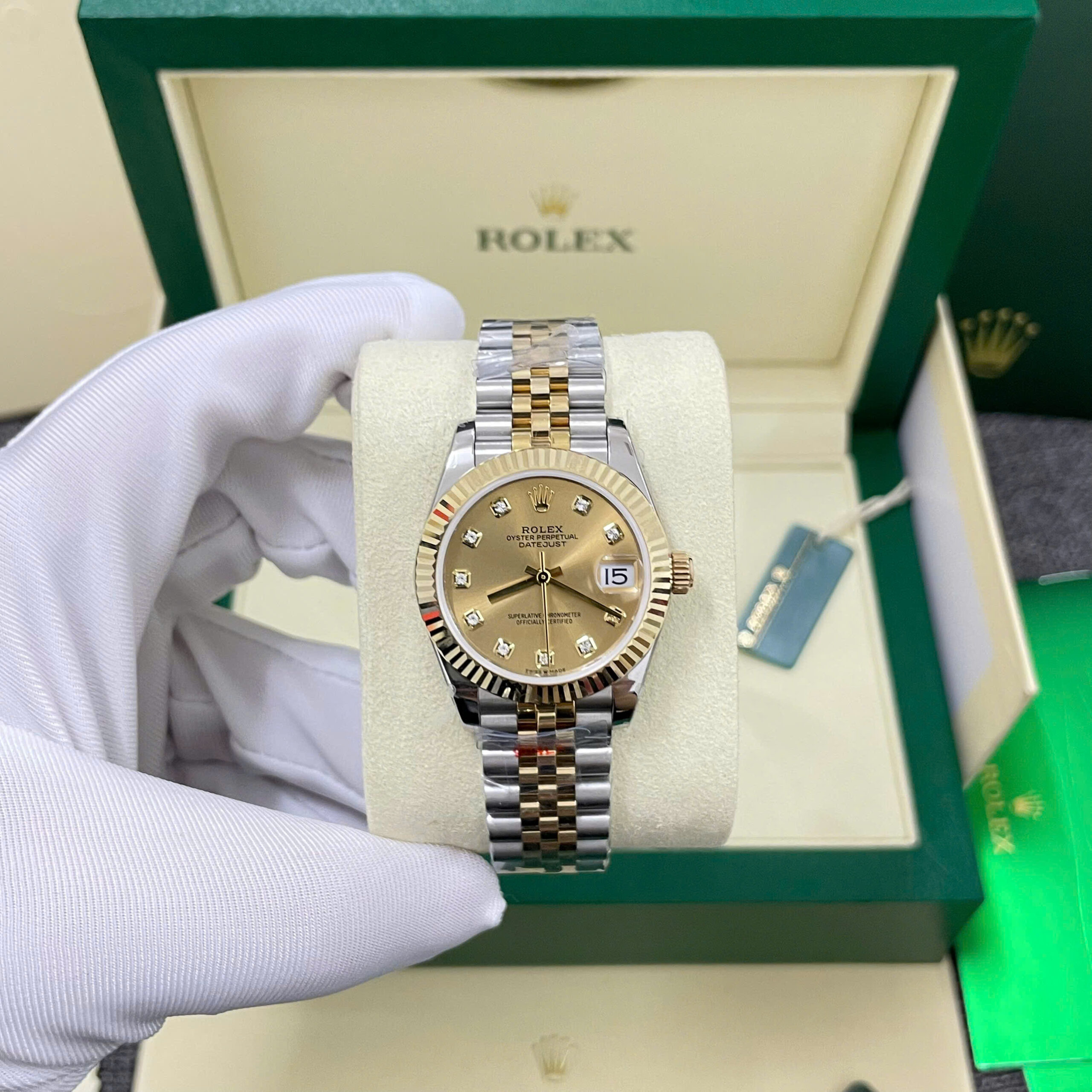 Đồng Hồ Rolex Chế Tác DateJust 278273 Bọc Vàng Mặt Số Vàng Champagne Xưởng GM 31mm (5) Đồng Hồ Rolex Chế Tác DateJust 278273 Bọc Vàng Mặt Số Vàng Champagne Xưởng GM 31mm (5)