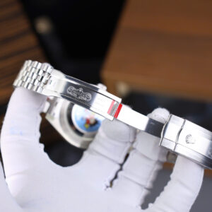 Đồng Hồ Rolex DateJust 126334 Chế Tác Mặt Số Xà Cừ Đính Đá Nhà Máy Clean 41mm (8)