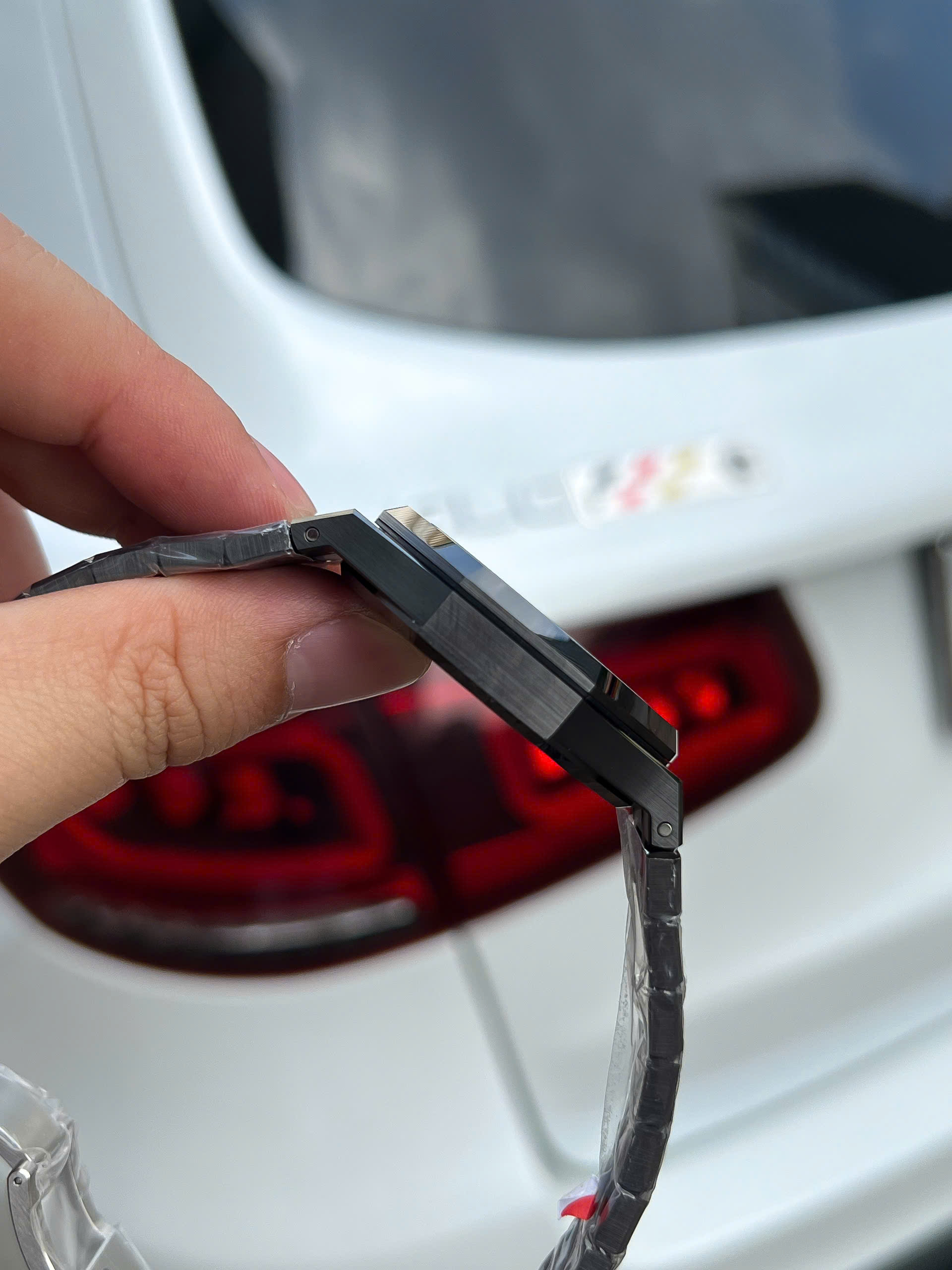 Đồng Hồ Audemars Piguet Chế Tác Gốm Đen Royal Oak 15500CE Mặt Xanh Xưởng APS 41mm (8) Đồng Hồ Audemars Piguet Chế Tác Gốm Đen Royal Oak 15500CE Mặt Xanh Xưởng APS 41mm (3)