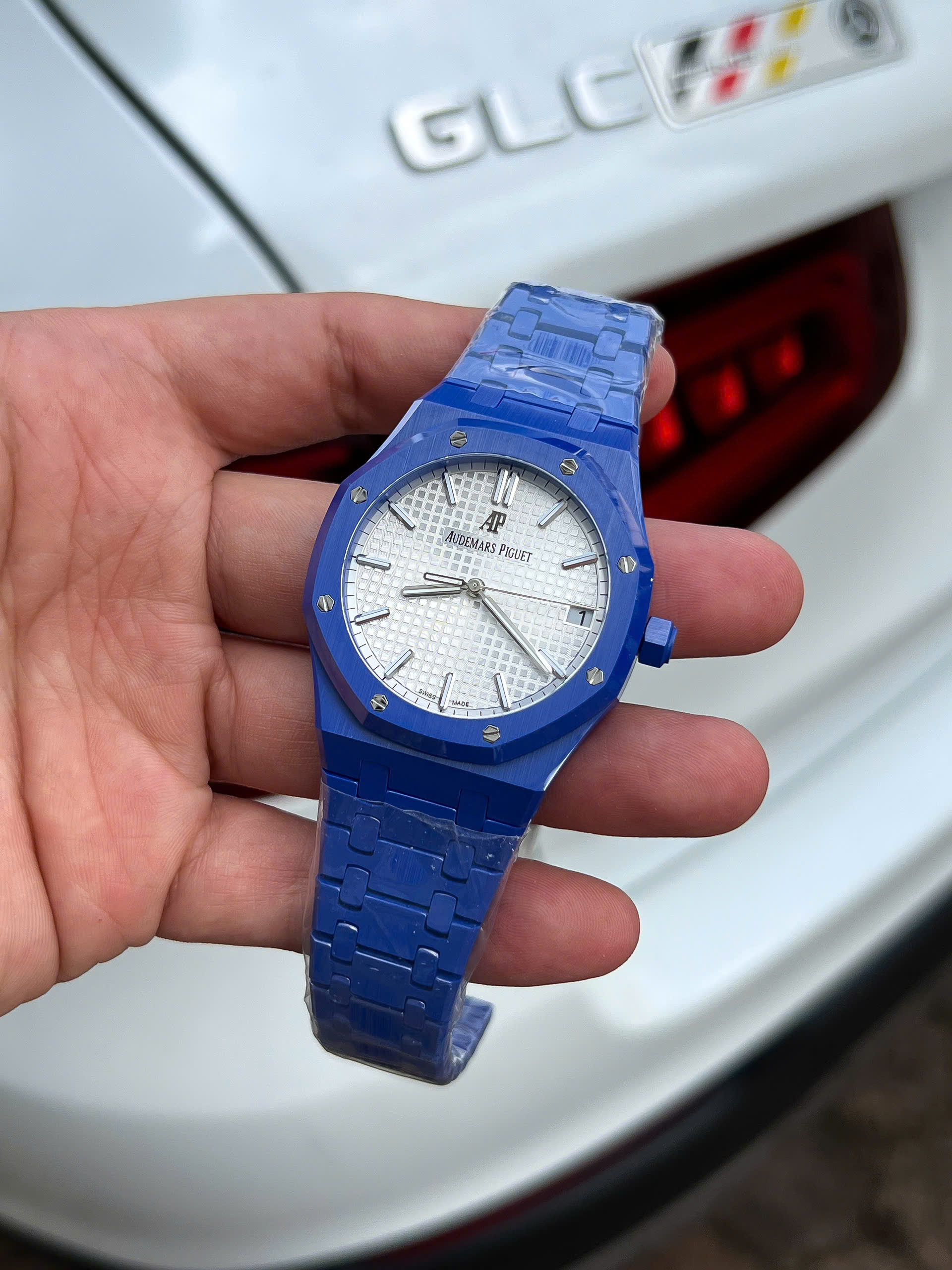 Đồng Hồ Audemars Piguet Chế Tác Gốm Xanh Royal Oak 15500CE Mặt Trắng Xưởng APS 41mm (2) Đồng Hồ Audemars Piguet Chế Tác Gốm Xanh Royal Oak 15500CE Mặt Trắng Xưởng APS 41mm (1)