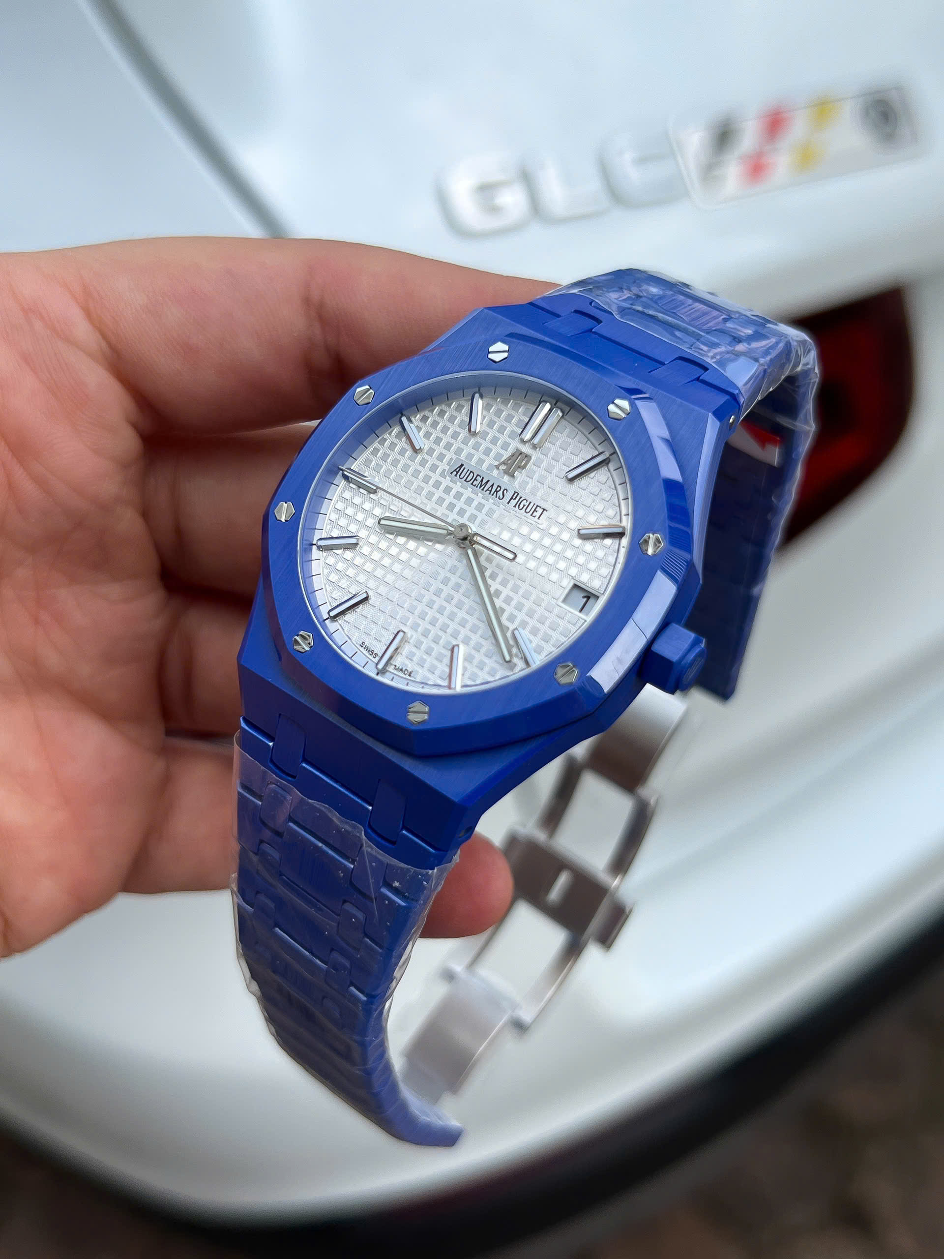 Đồng Hồ Audemars Piguet Chế Tác Gốm Xanh Royal Oak 15500CE Mặt Trắng Xưởng APS 41mm (4) Đồng Hồ Audemars Piguet Chế Tác Gốm Xanh Royal Oak 15500CE Mặt Trắng Xưởng APS 41mm (1)