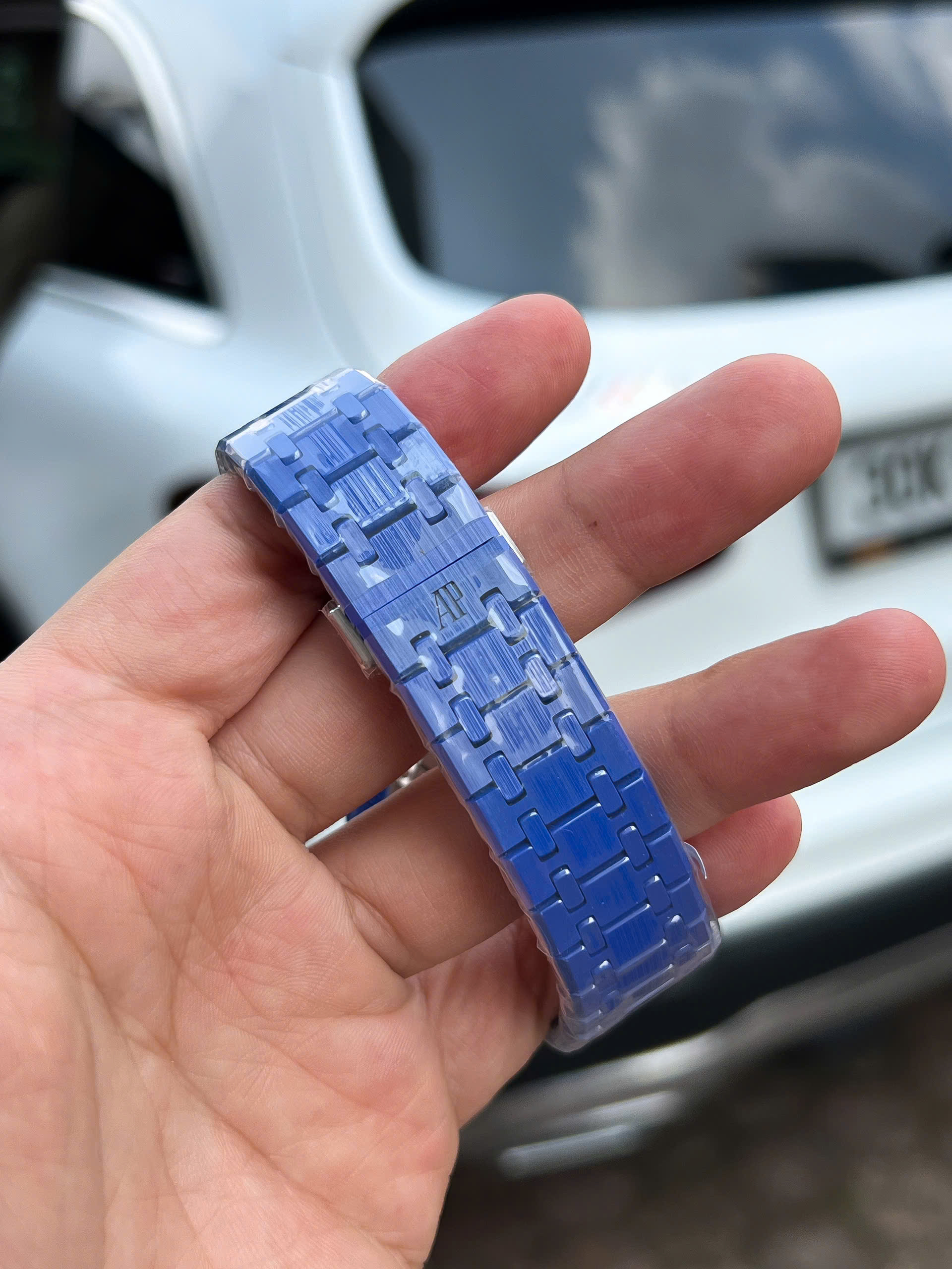 Đồng Hồ Audemars Piguet Chế Tác Gốm Xanh Royal Oak 15500CE Mặt Trắng Xưởng APS 41mm (8) Đồng Hồ Audemars Piguet Chế Tác Gốm Xanh Royal Oak 15500CE Mặt Trắng Xưởng APS 41mm (1)