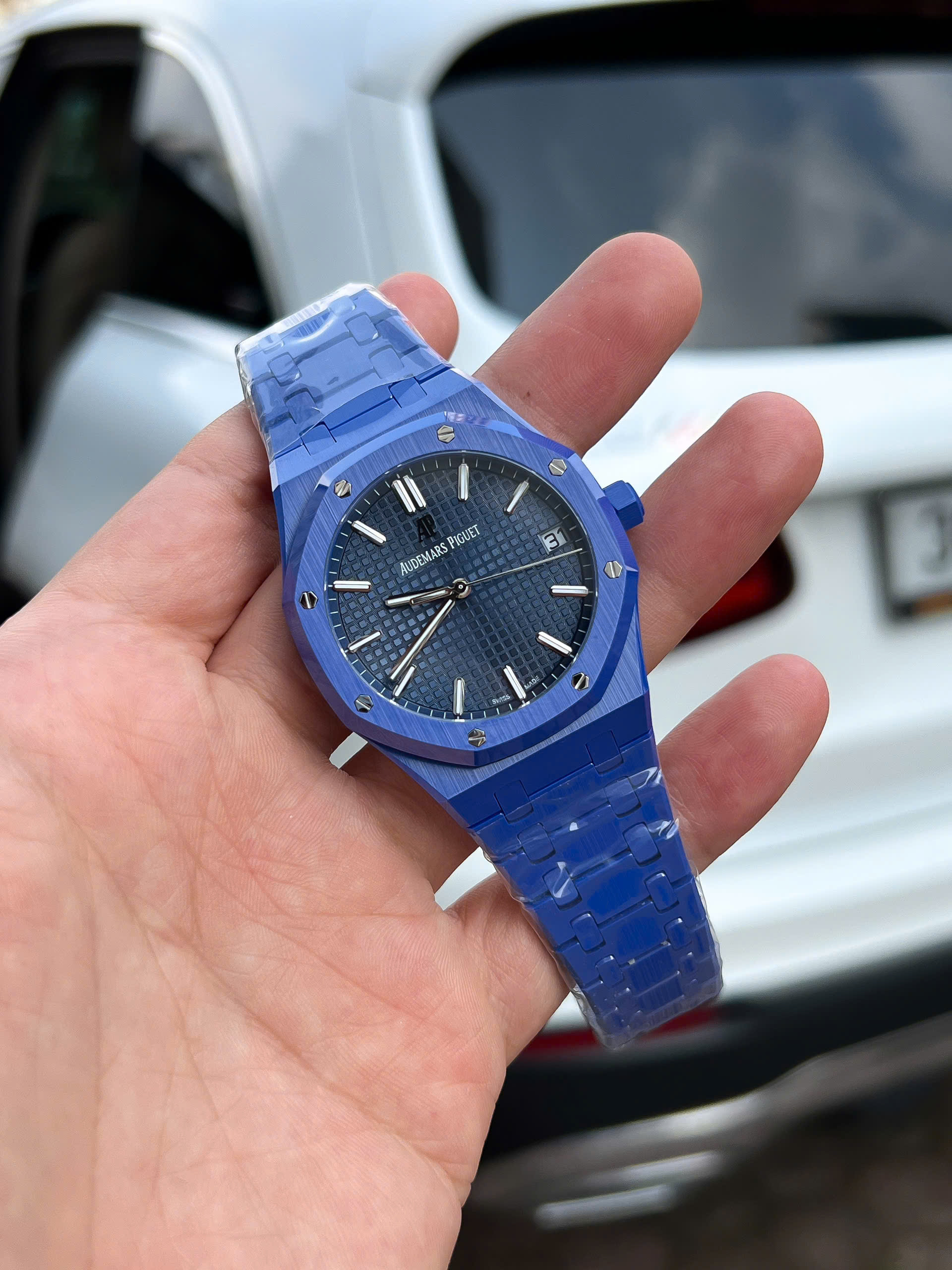 Đồng Hồ Audemars Piguet Chế Tác Gốm Xanh Royal Oak 15500CE Mặt Xanh Xưởng APS 41mm (1) Đồng Hồ Audemars Piguet Chế Tác Gốm Xanh Royal Oak 15500CE Mặt Xanh Xưởng APS 41mm (9)