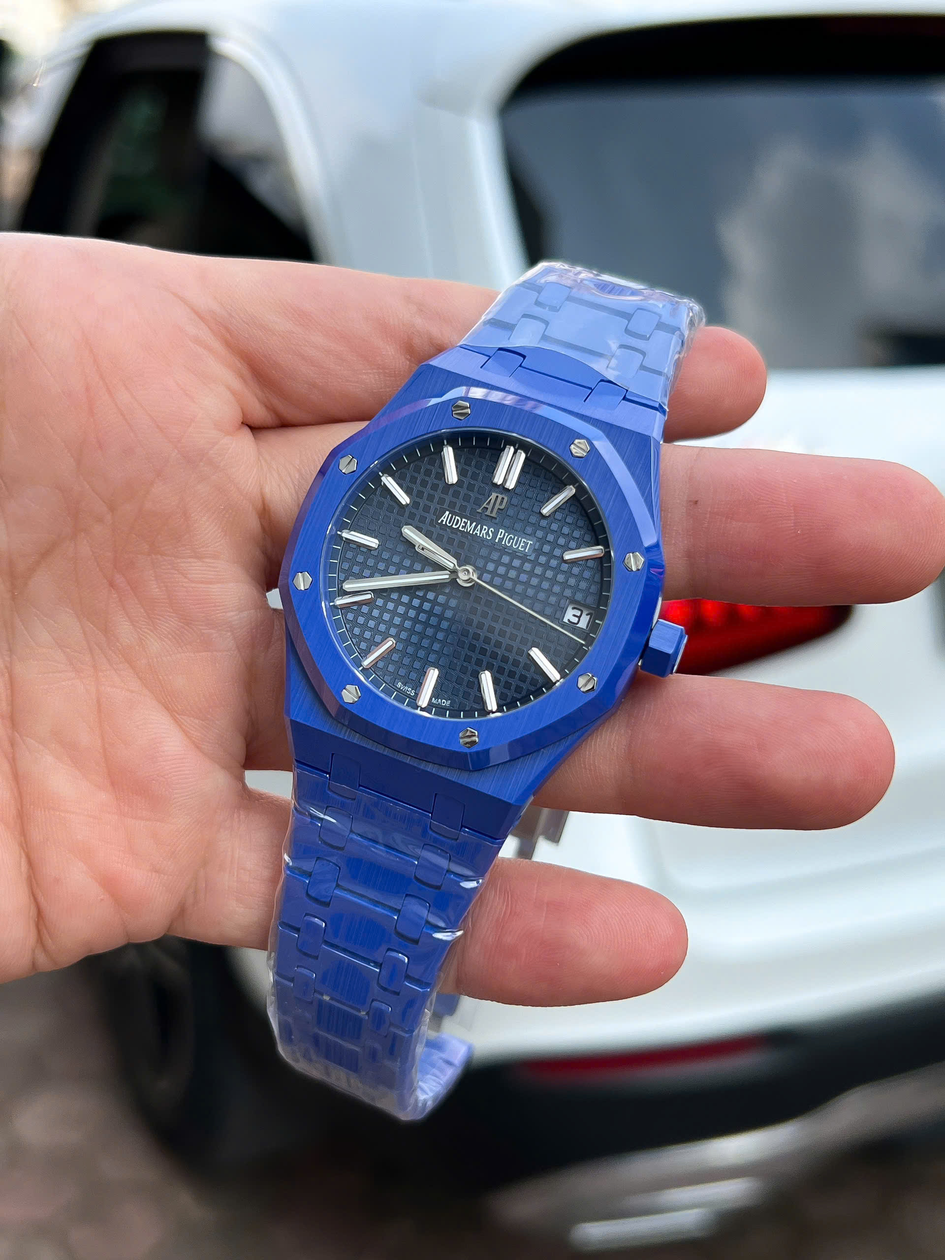 Đồng Hồ Audemars Piguet Chế Tác Gốm Xanh Royal Oak 15500CE Mặt Xanh Xưởng APS 41mm (2) Đồng Hồ Audemars Piguet Chế Tác Gốm Xanh Royal Oak 15500CE Mặt Xanh Xưởng APS 41mm (9)