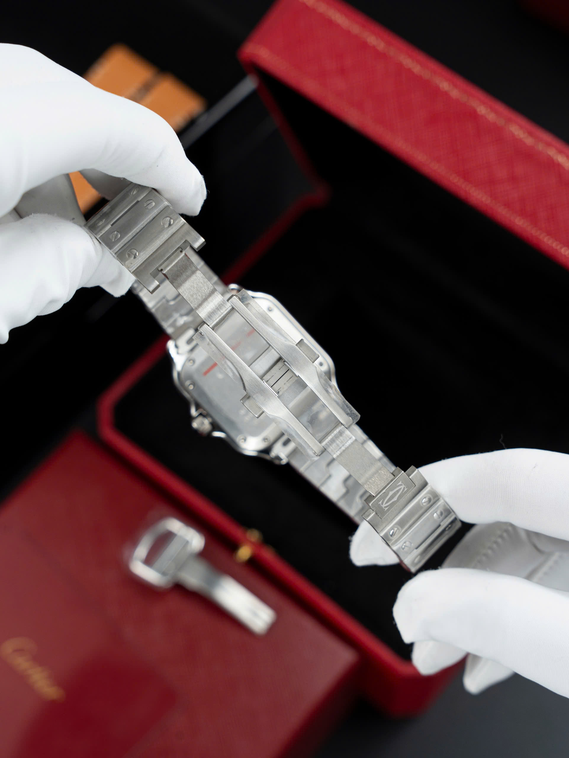 Đồng Hồ Cartier Rep 1 1 Santos WSSA0063 Nữ Mặt Xanh Blue Nhà Máy BV 35,1mm (2) Đồng Hồ Cartier Rep 1 1 Santos WSSA0063 Nữ Mặt Xanh Blue Nhà Máy BV 35,1mm (1)