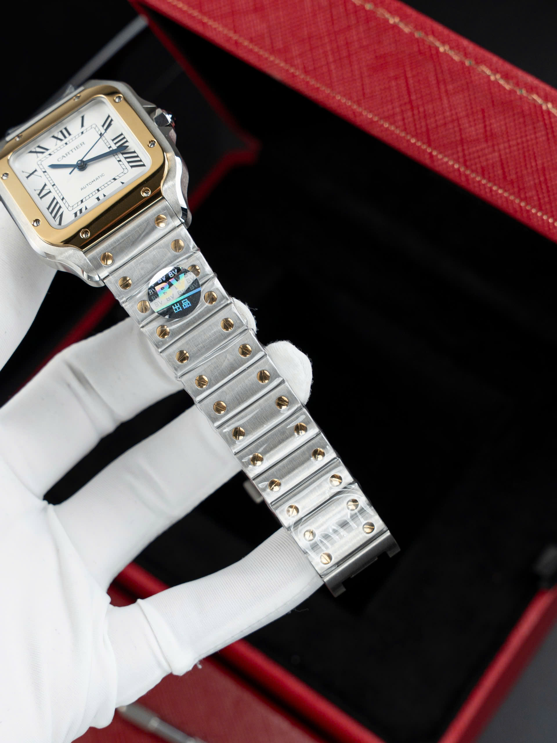 Đồng Hồ Cartier Rep 11 Santos W2SA0016 Nữ Mặt Trắng Màu Demi Xưởng BV 35,1mm Đồng Hồ Cartier Rep 11 Santos W2SA0016 Nữ Mặt Trắng Màu Demi Xưởng BV 35,1mm