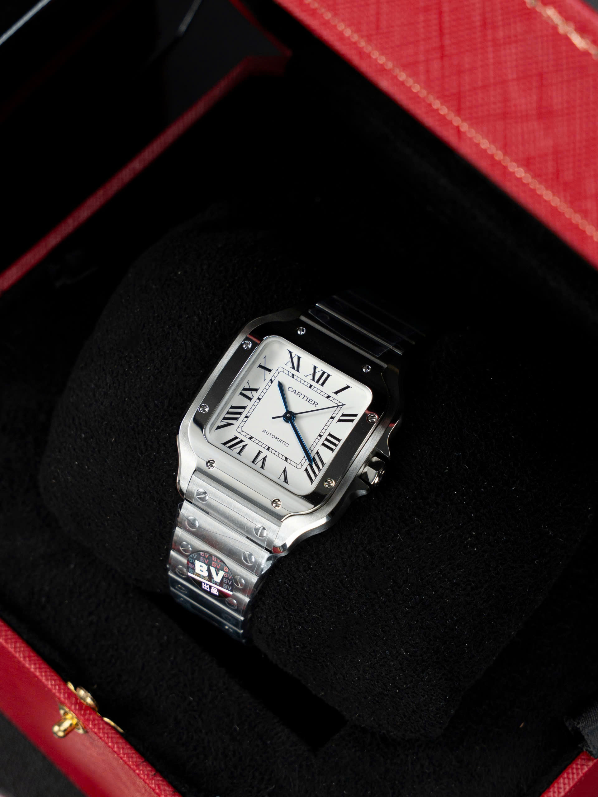 Đồng Hồ Cartier Rep 11 Santos W2SA0016Nữ Mặt Trắng Dây Thép Nhà Máy BV 35,1mm (8) Đồng Hồ Cartier Rep 11 Santos W2SA0016Nữ Mặt Trắng Dây Thép Nhà Máy BV 35,1mm (8)