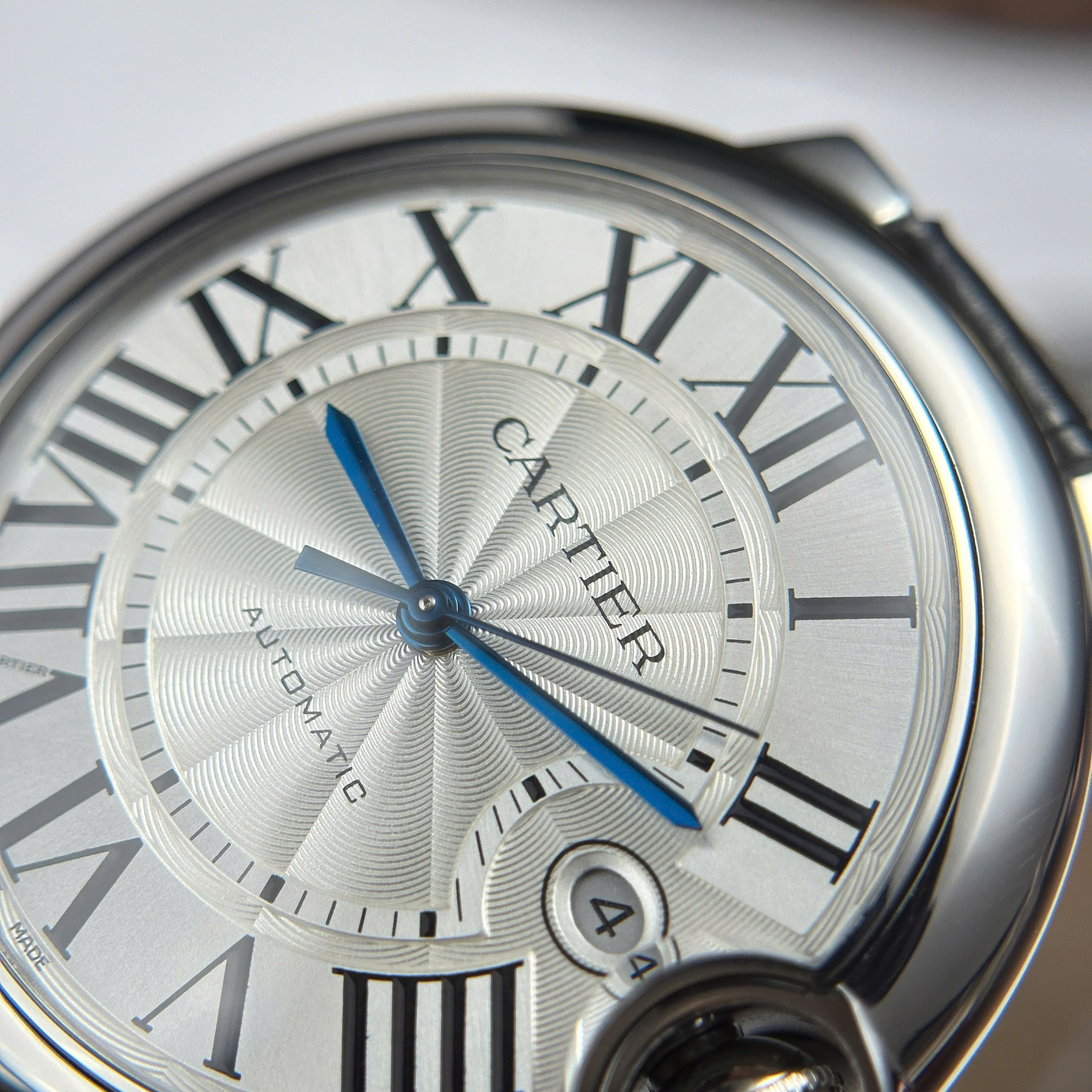 Đồng Hồ Cartier Replica 11 Ballon Bleu Cao Cấp Dây Da Màu Đen Nhà Máy AF 40mm (1)