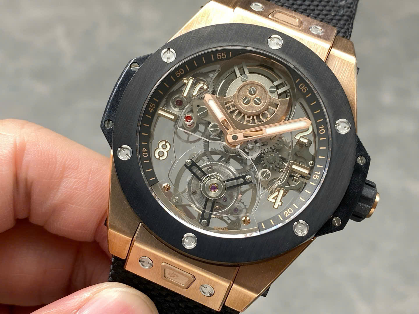Đồng Hồ Hublot Big Bang Tourbillon King Gold Mặt Số Skeleton Replica 11 45mm (8) Đồng Hồ Hublot Big Bang Tourbillon King Gold Mặt Số Skeleton Replica 11 45mm (8)