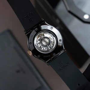 Đồng Hồ Hublot Classic Fusion Ceramic Demi Gold Mặt Carbon Replica Xưởng JJZ 42mm (1)